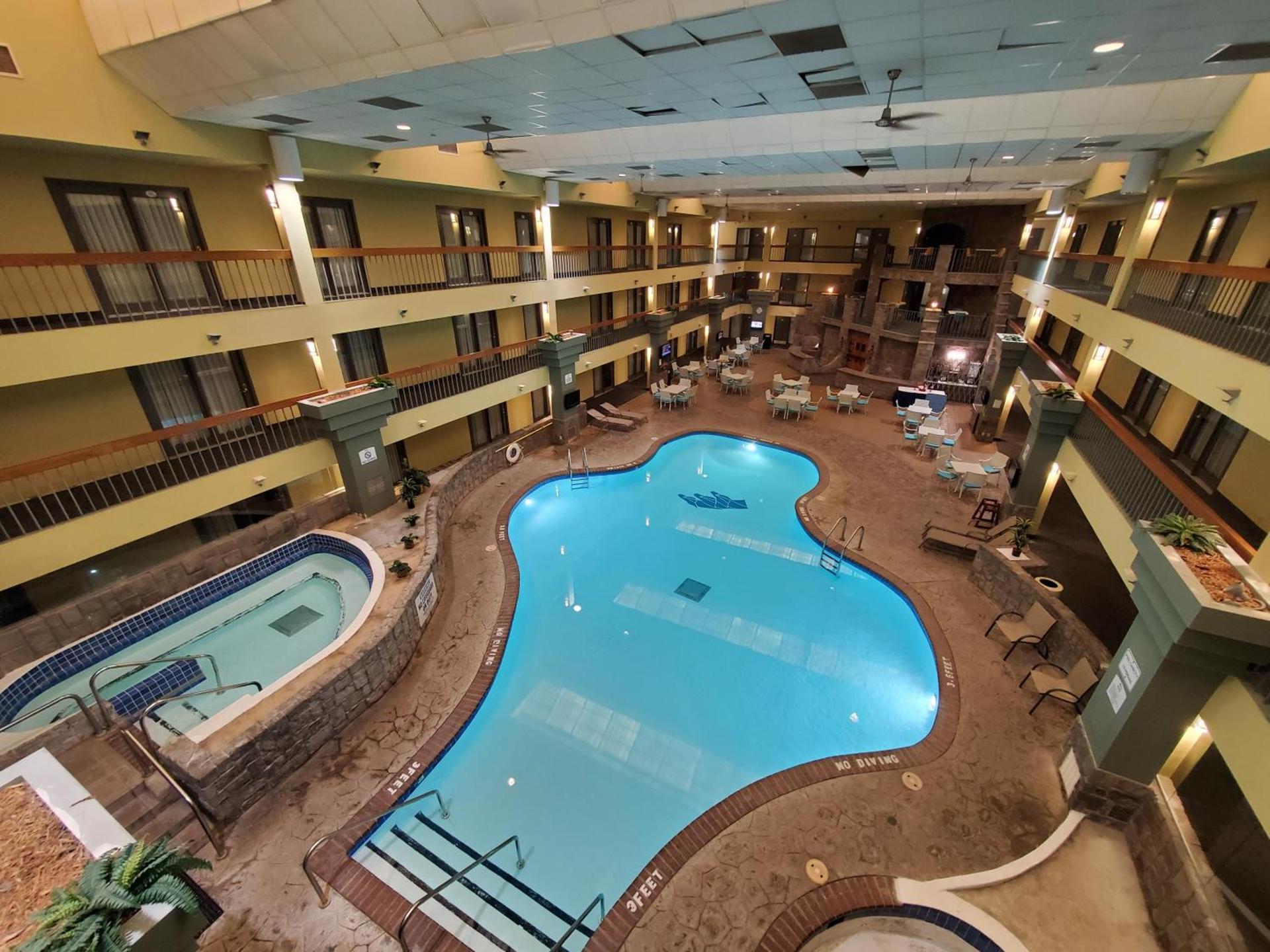 Baymont by Wyndham Shakopee photo 76