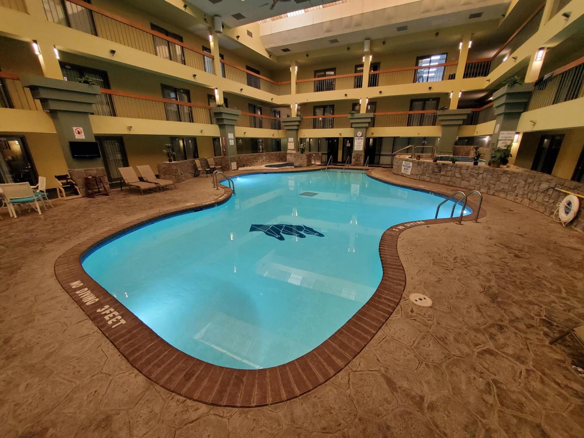 Baymont by Wyndham Shakopee photo 75