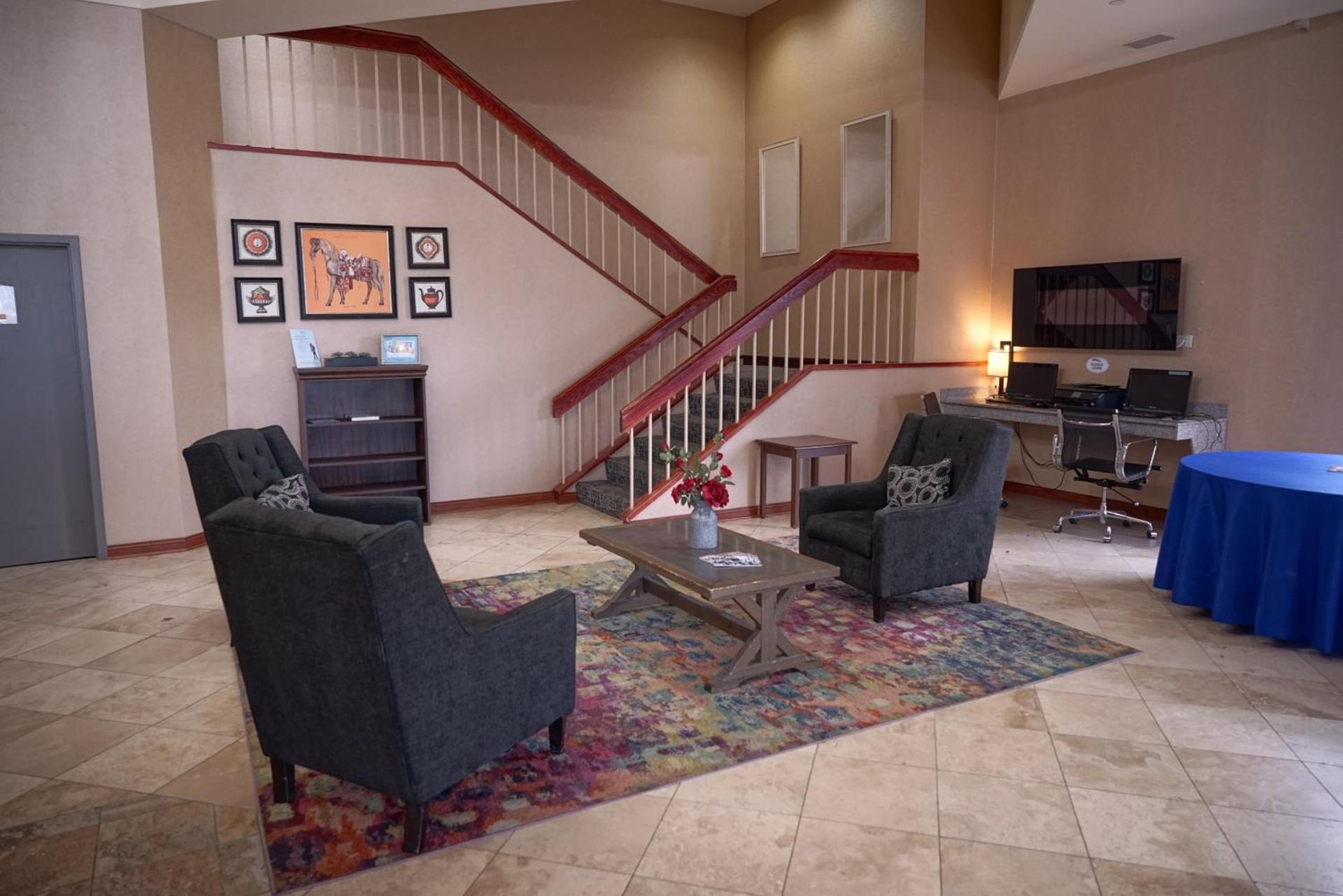 Baymont by Wyndham Shakopee photo 62