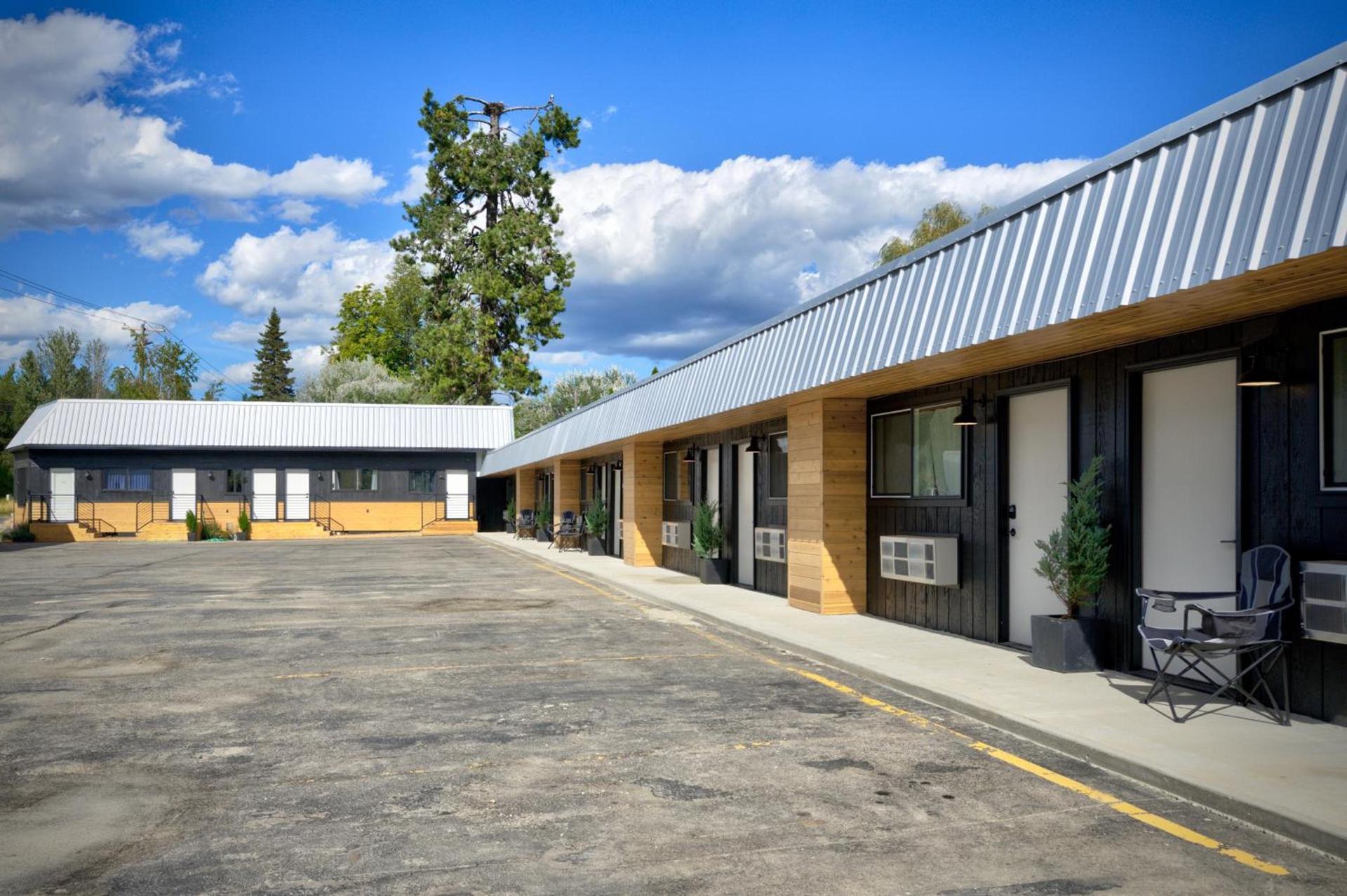 Outdoors Inn photo 16