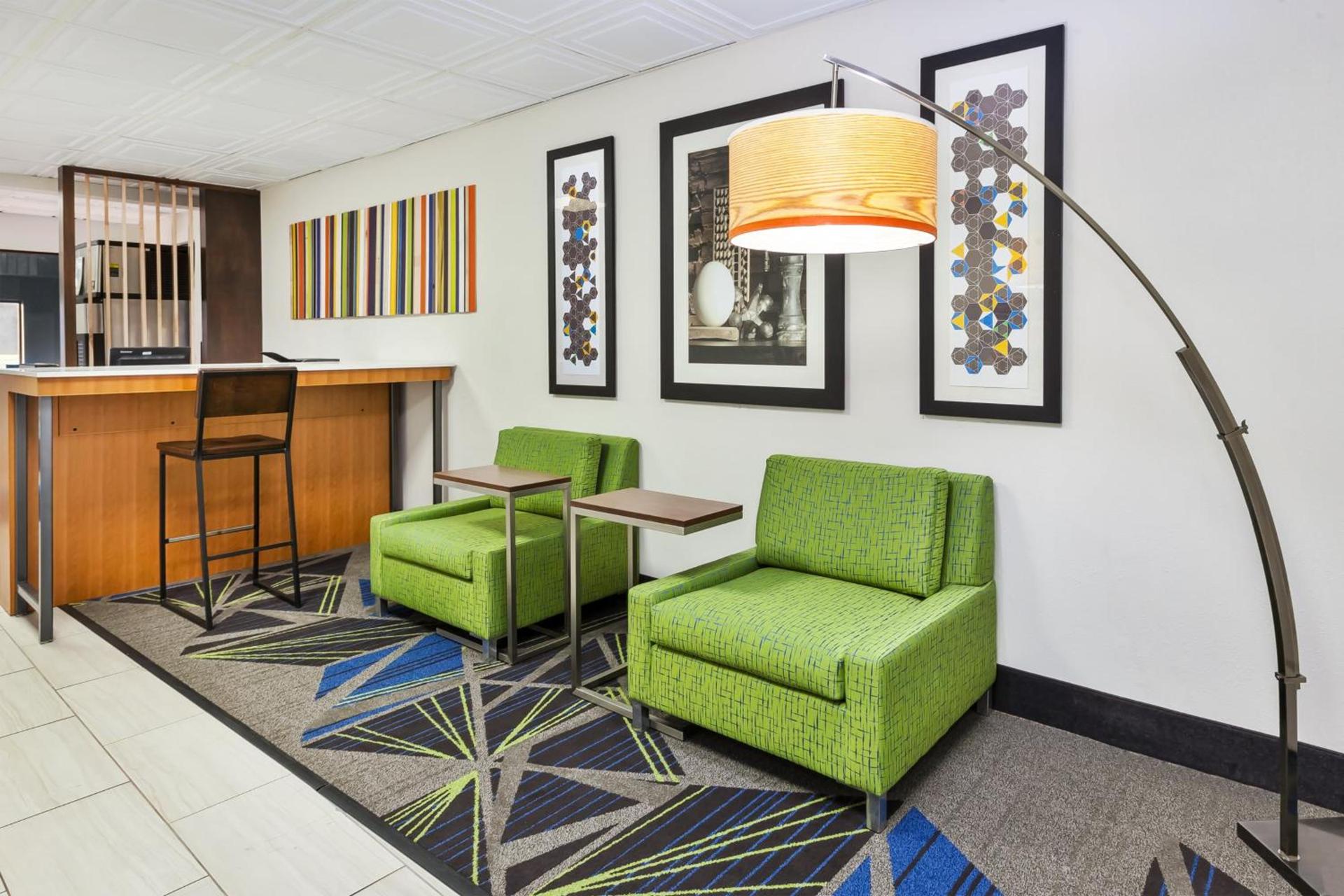 Holiday Inn Express and Suites Three Rivers by IHG photo 10
