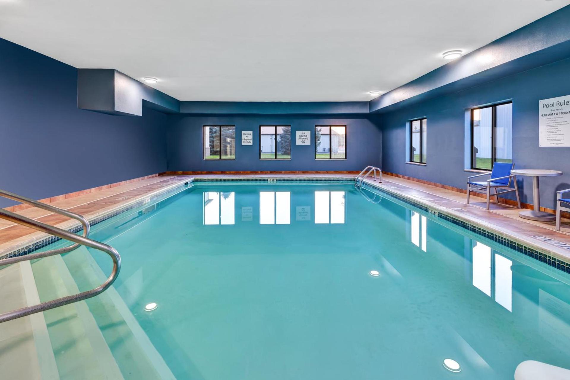 Holiday Inn Express and Suites Three Rivers by IHG photo 31