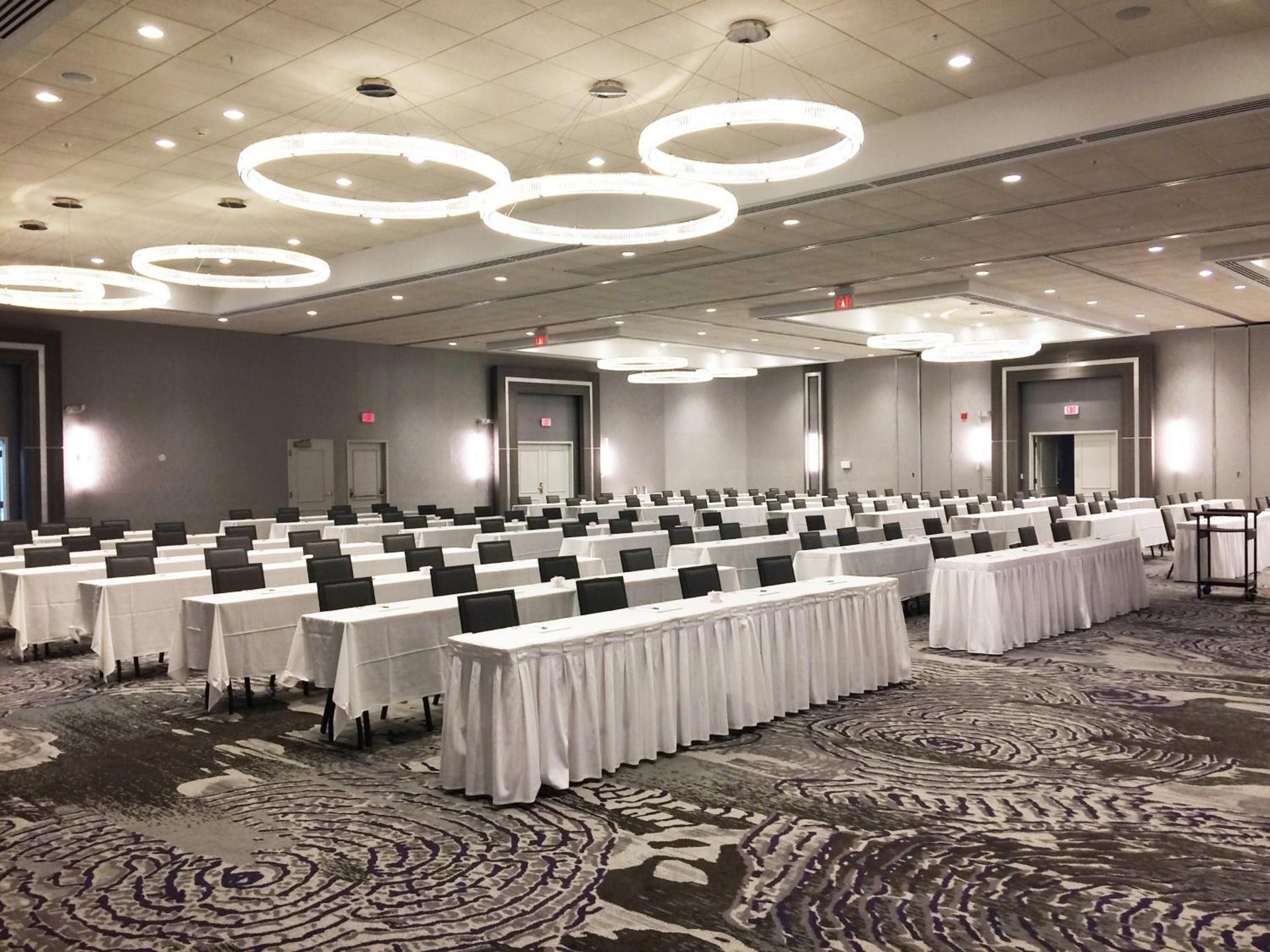 Holiday Inn Chicago Nw Crystal Lk Conv Ctr by IHG photo 24