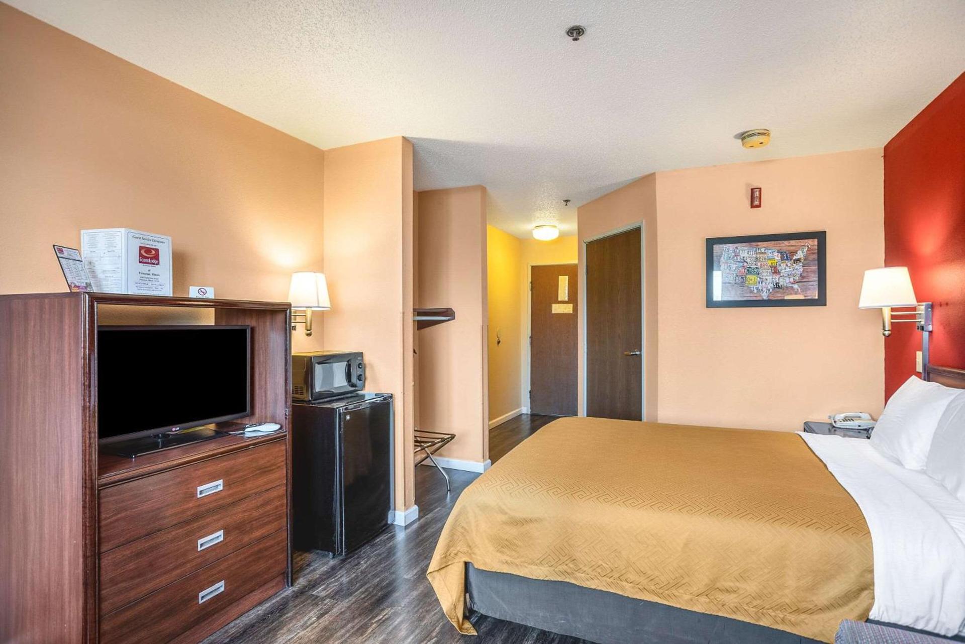 Econo Lodge Princeton photo 12