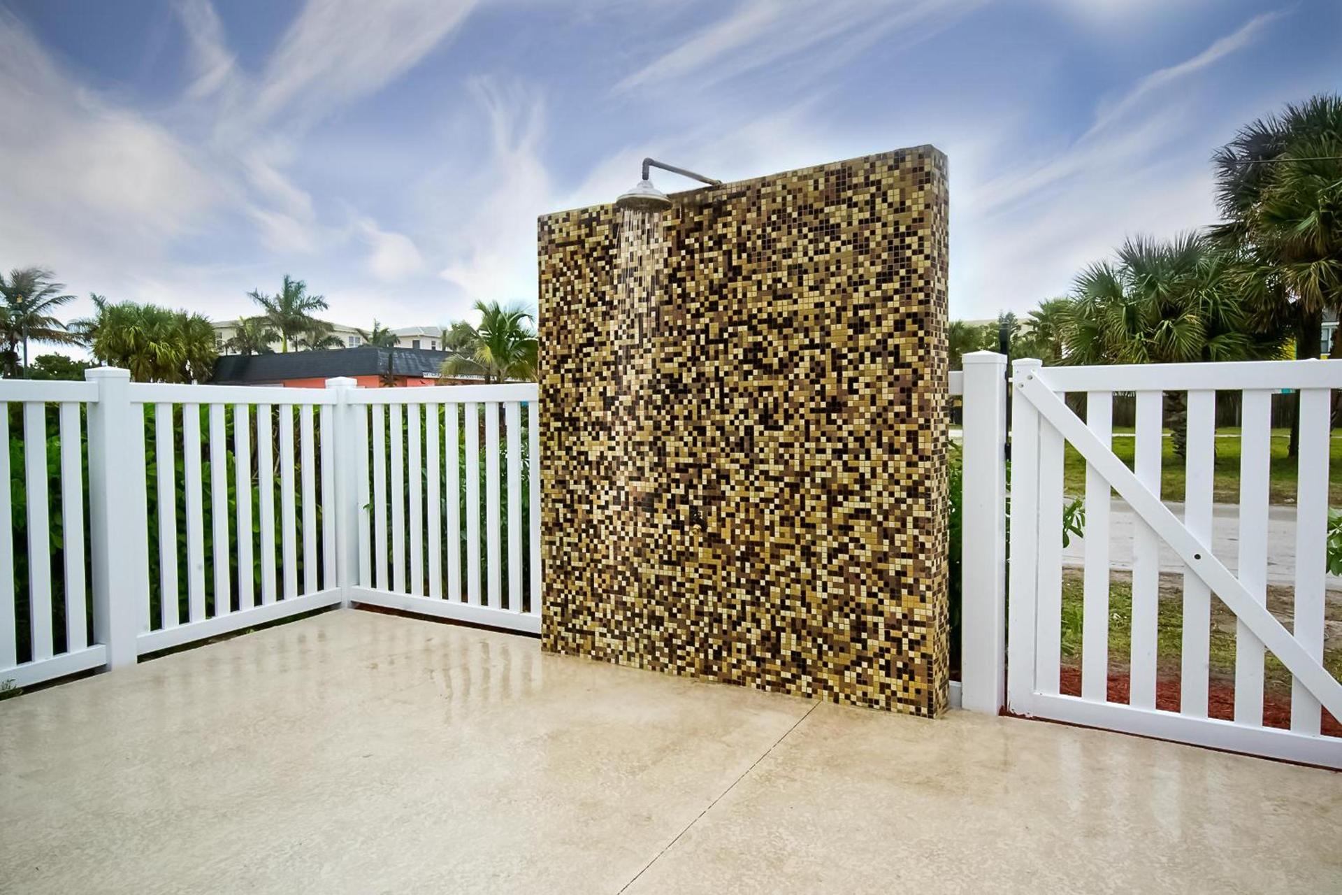 Royal Inn Beach Hutchinson Island photo 20