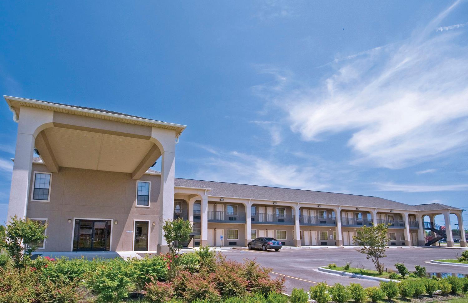 Homegate Inn & Suites West Memphis — hotel in West Memphis