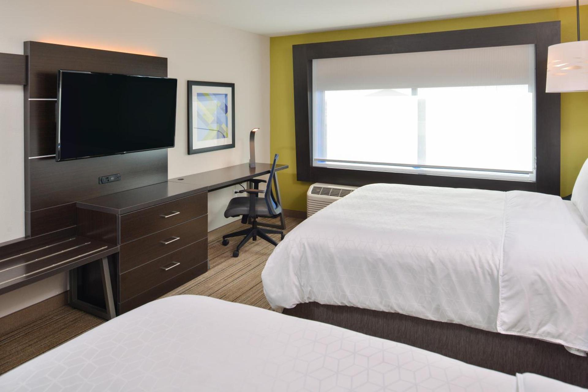 Holiday Inn Express & Suites - Olathe West by IHG photo 11