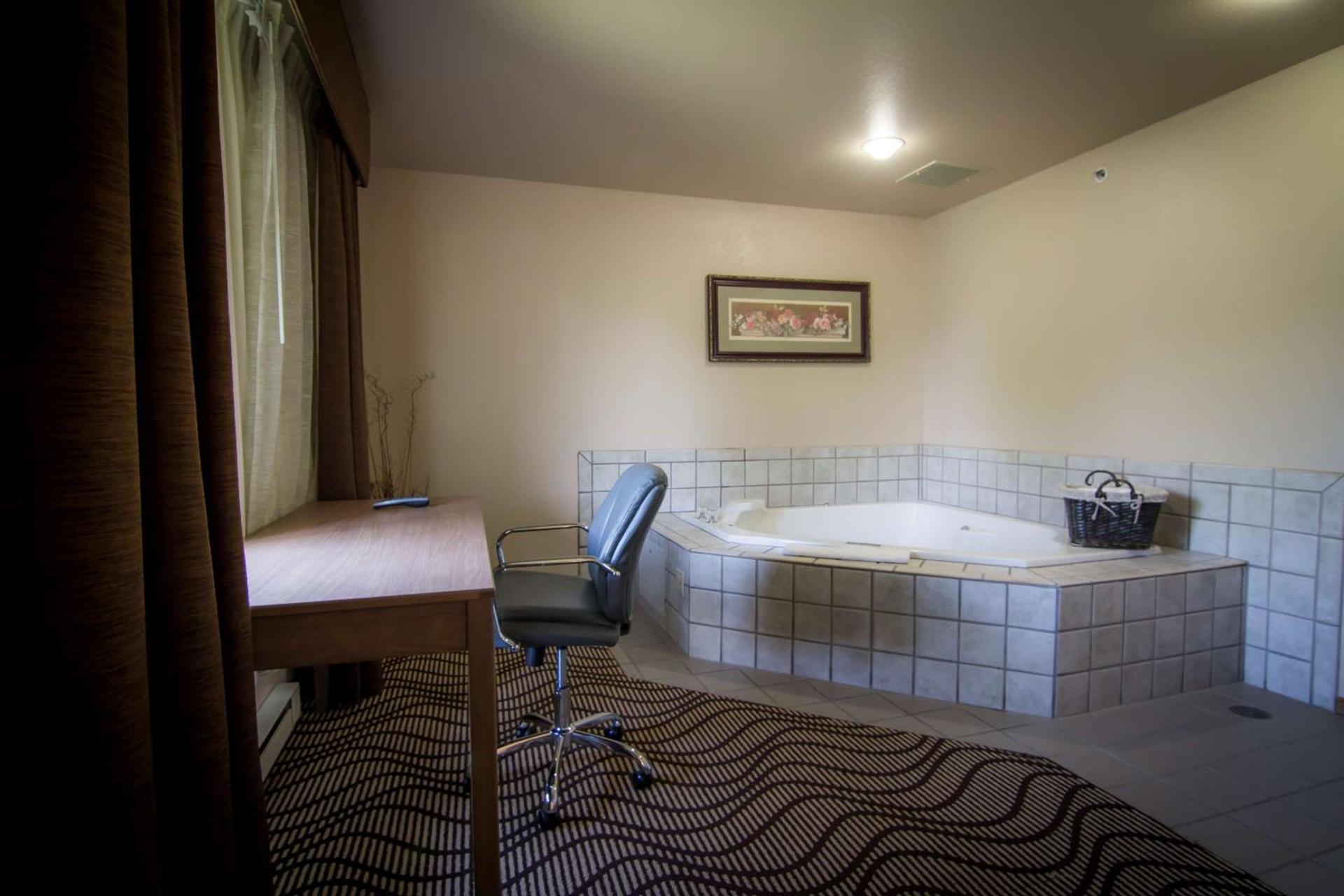 Best Western Plus Riverfront Hotel and Suites photo 15