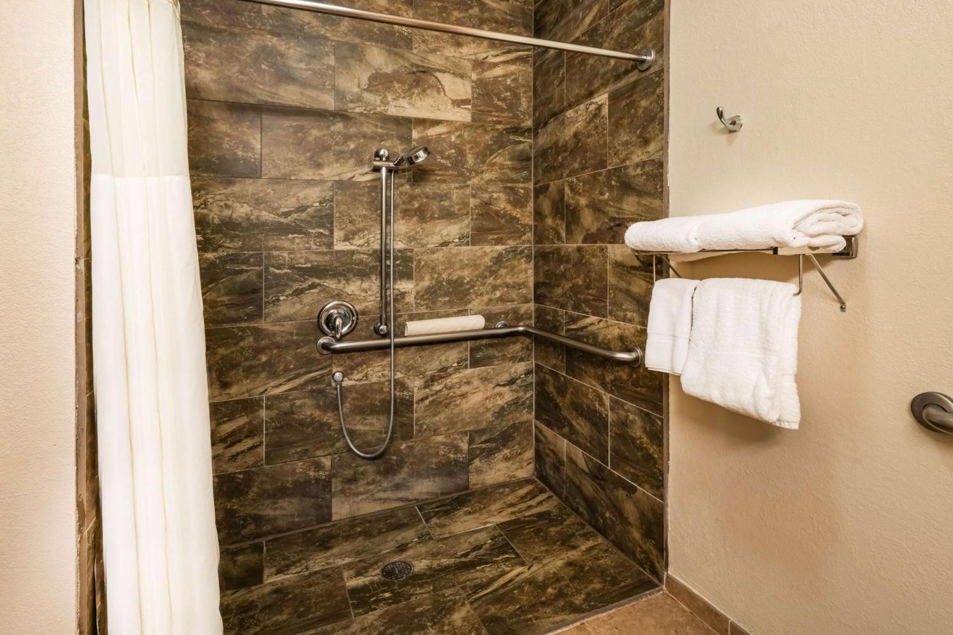 Best Western Plus Riverfront Hotel and Suites photo 27