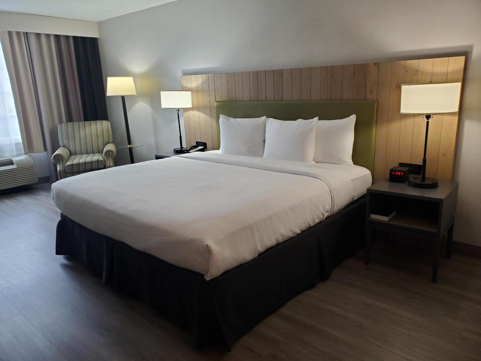 Country Inn & Suites by Radisson, Buford at Mall of Georgia, GA photo 30