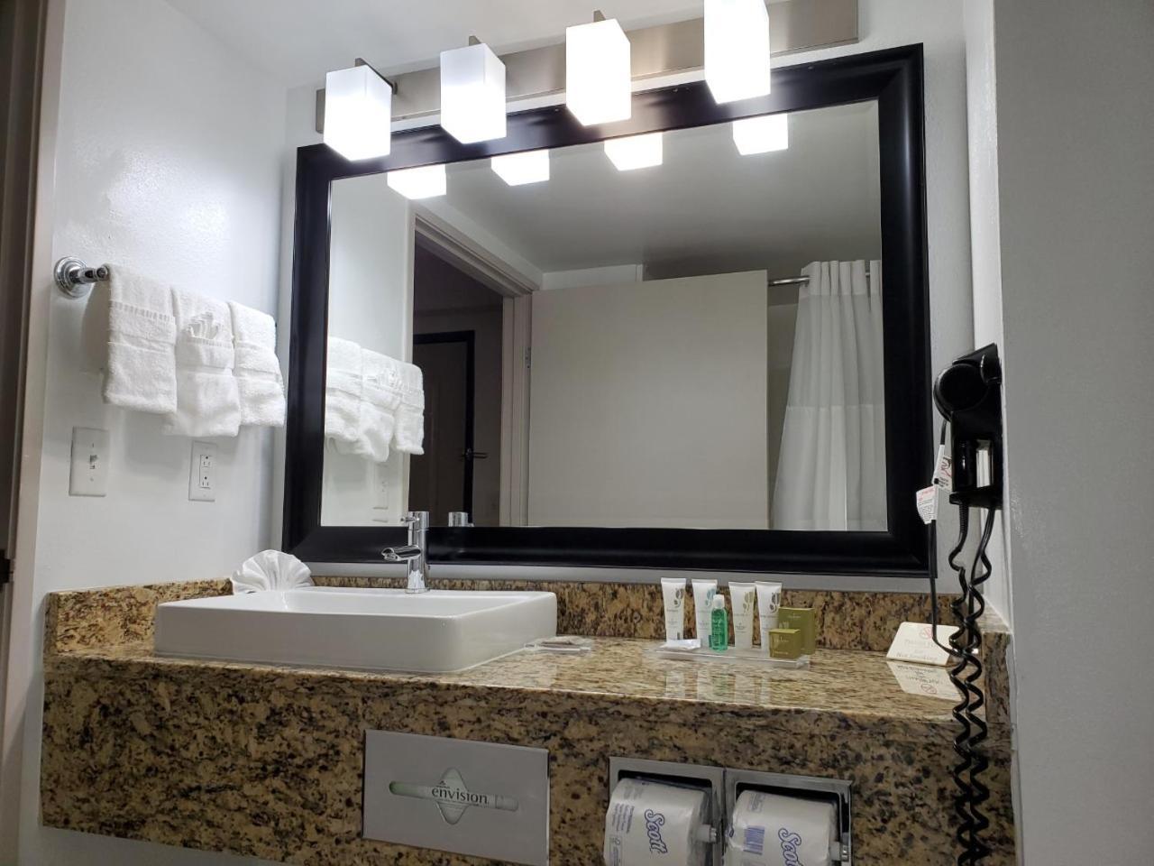 Country Inn & Suites by Radisson, Buford at Mall of Georgia, GA photo 27
