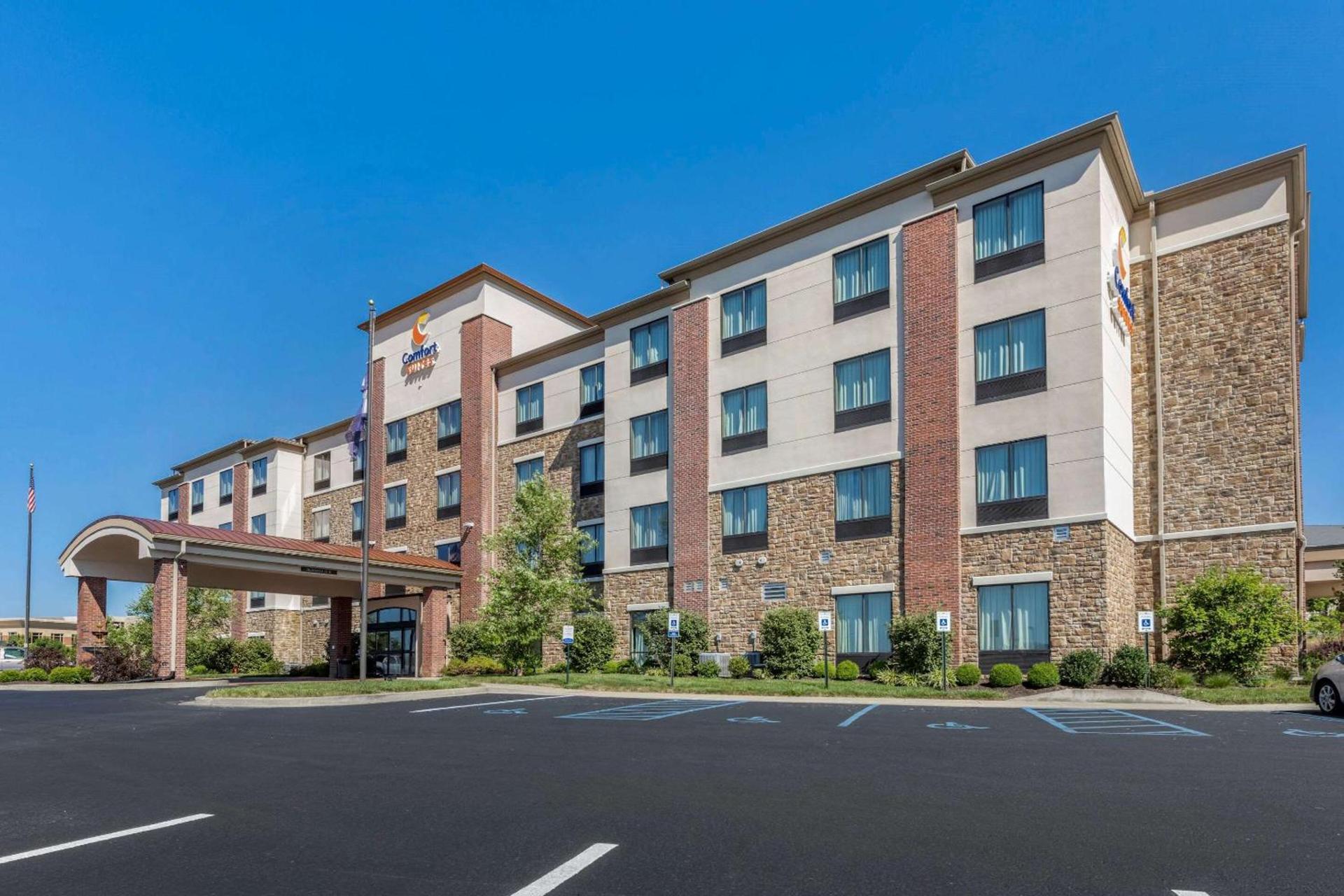 Comfort Suites Bridgeport - Clarksburg — hotel in Bridgeport