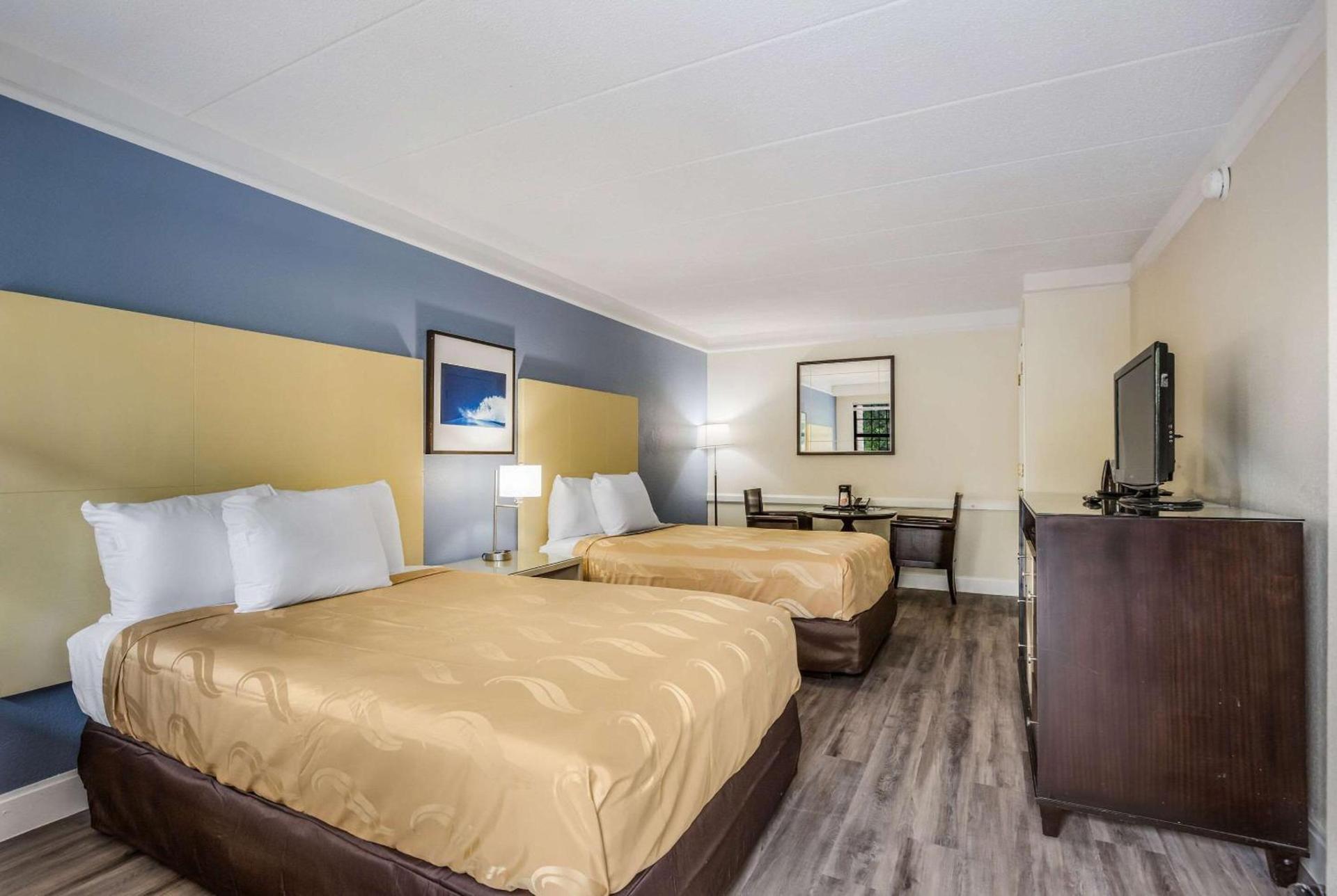 Quality Inn Hampton - Newport News photo 23