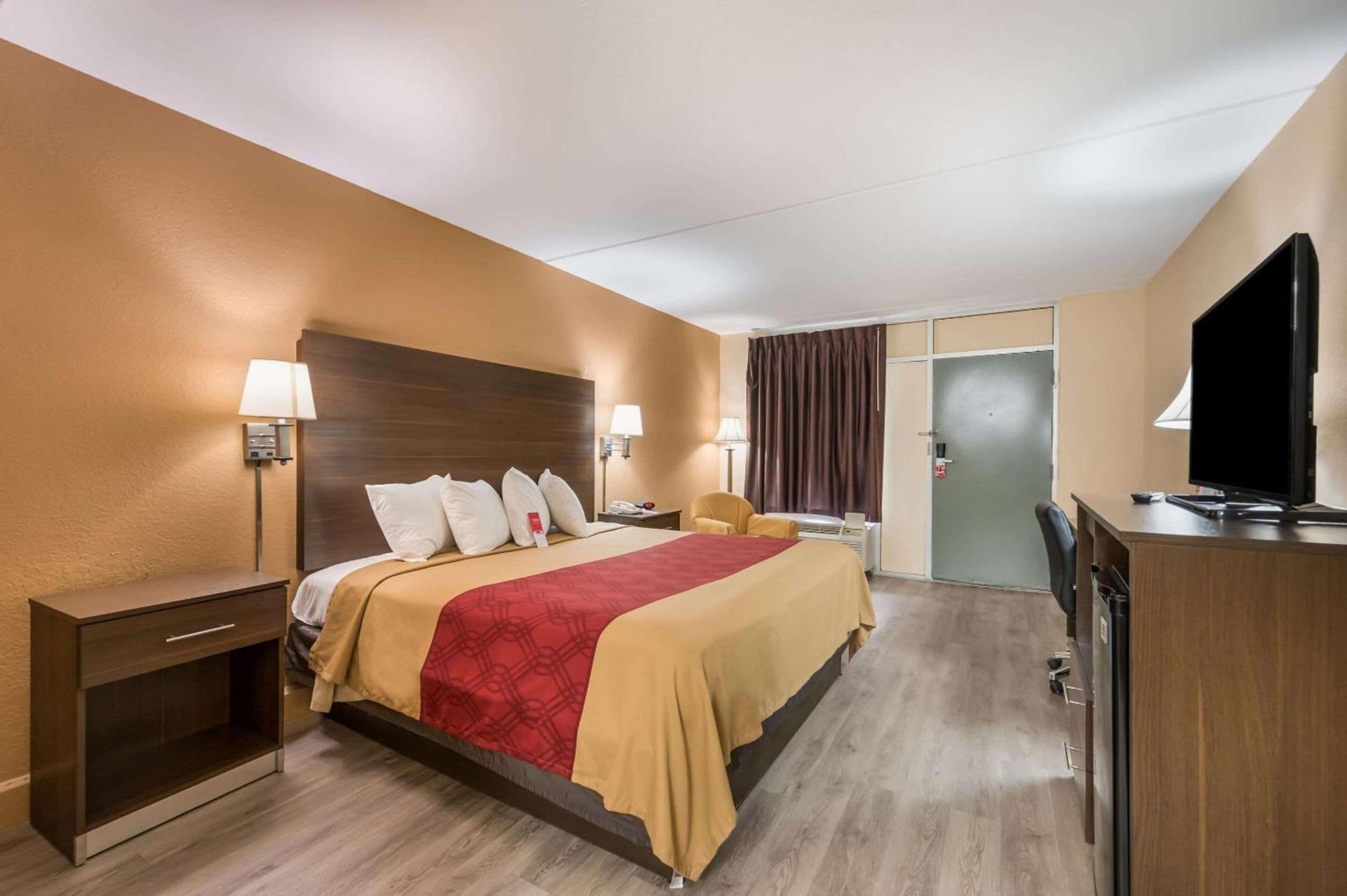 Econo Lodge Cullman South photo 8