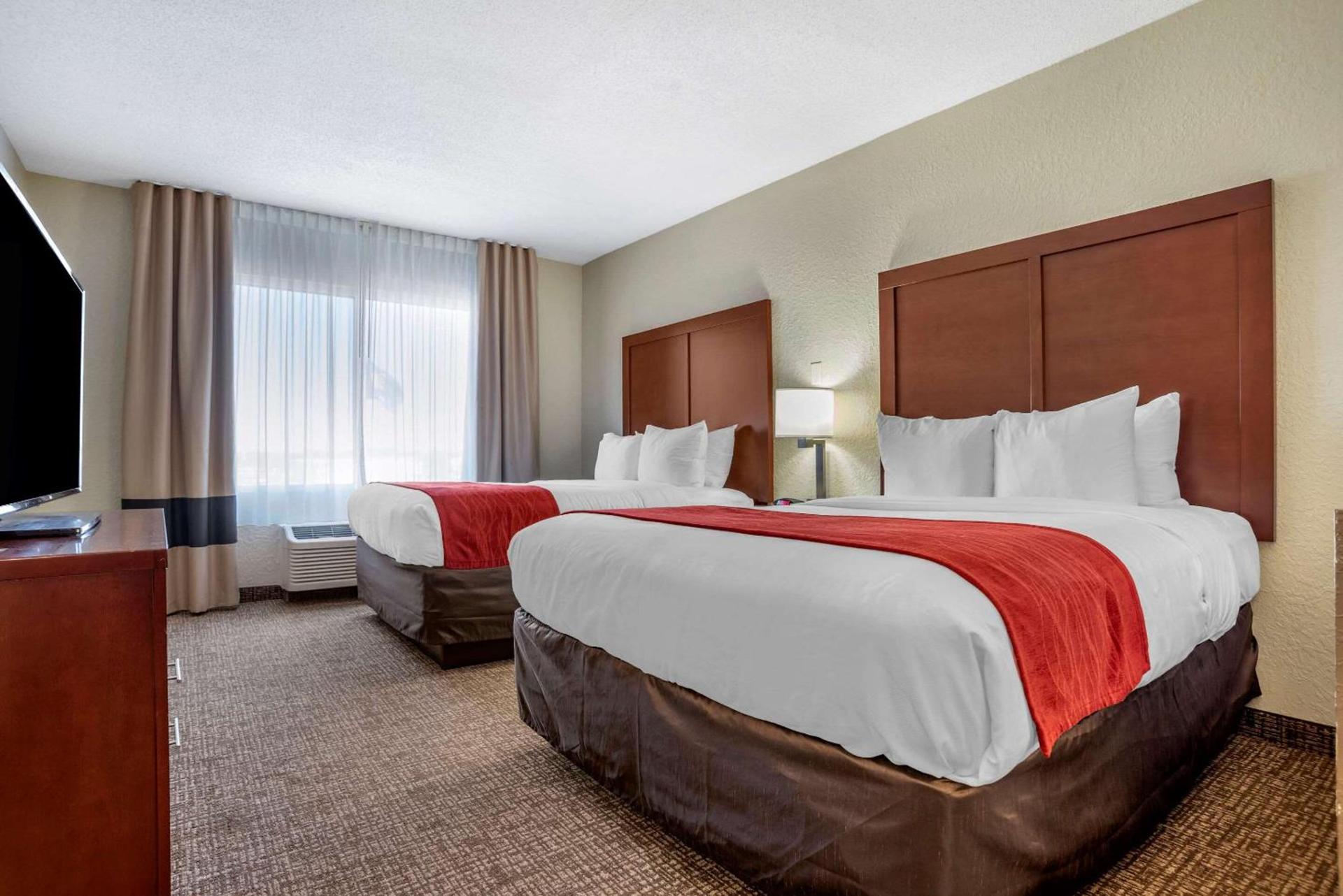 Comfort Inn & Suites Marianna I-10 photo 21