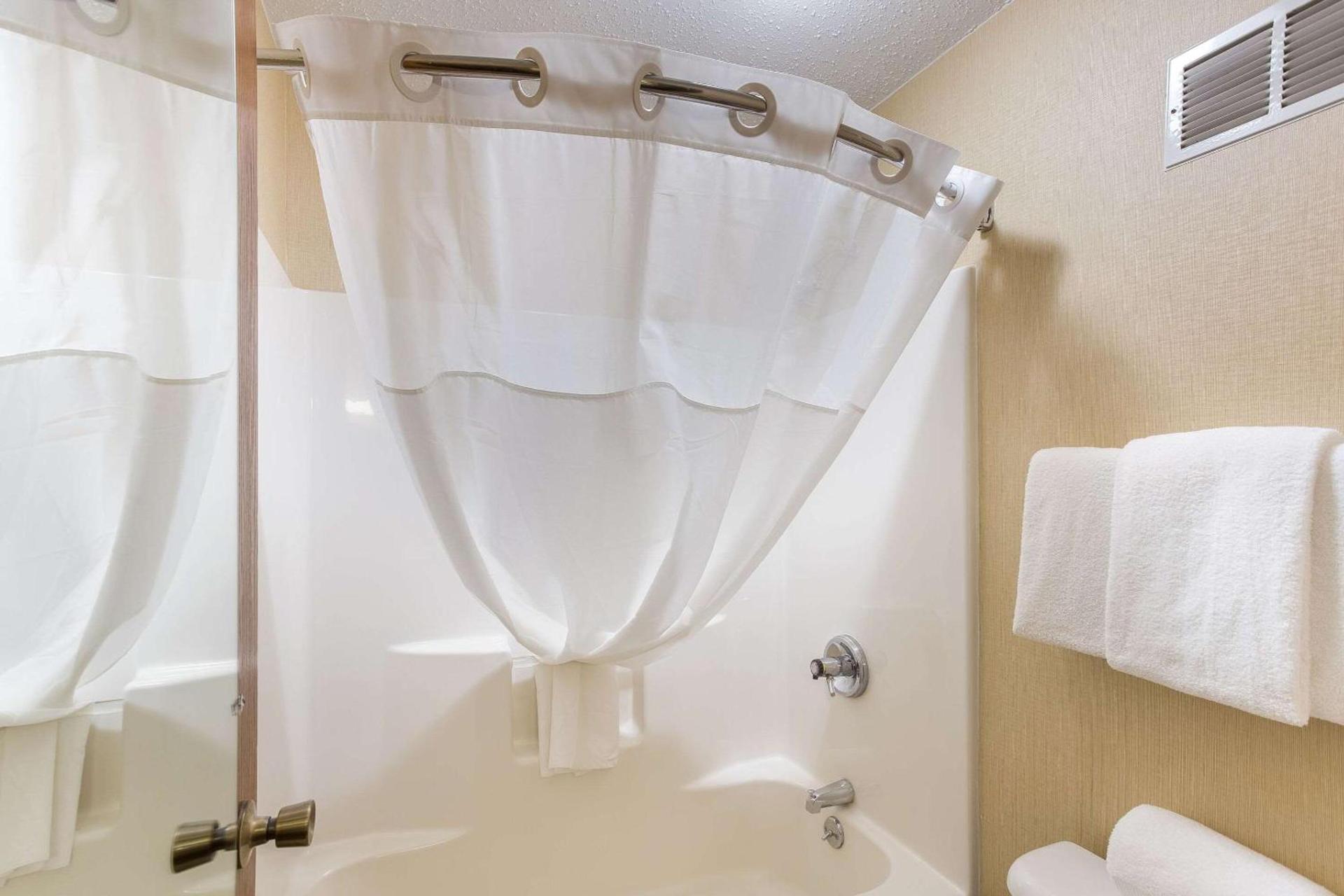 Quality Inn Athens photo 26