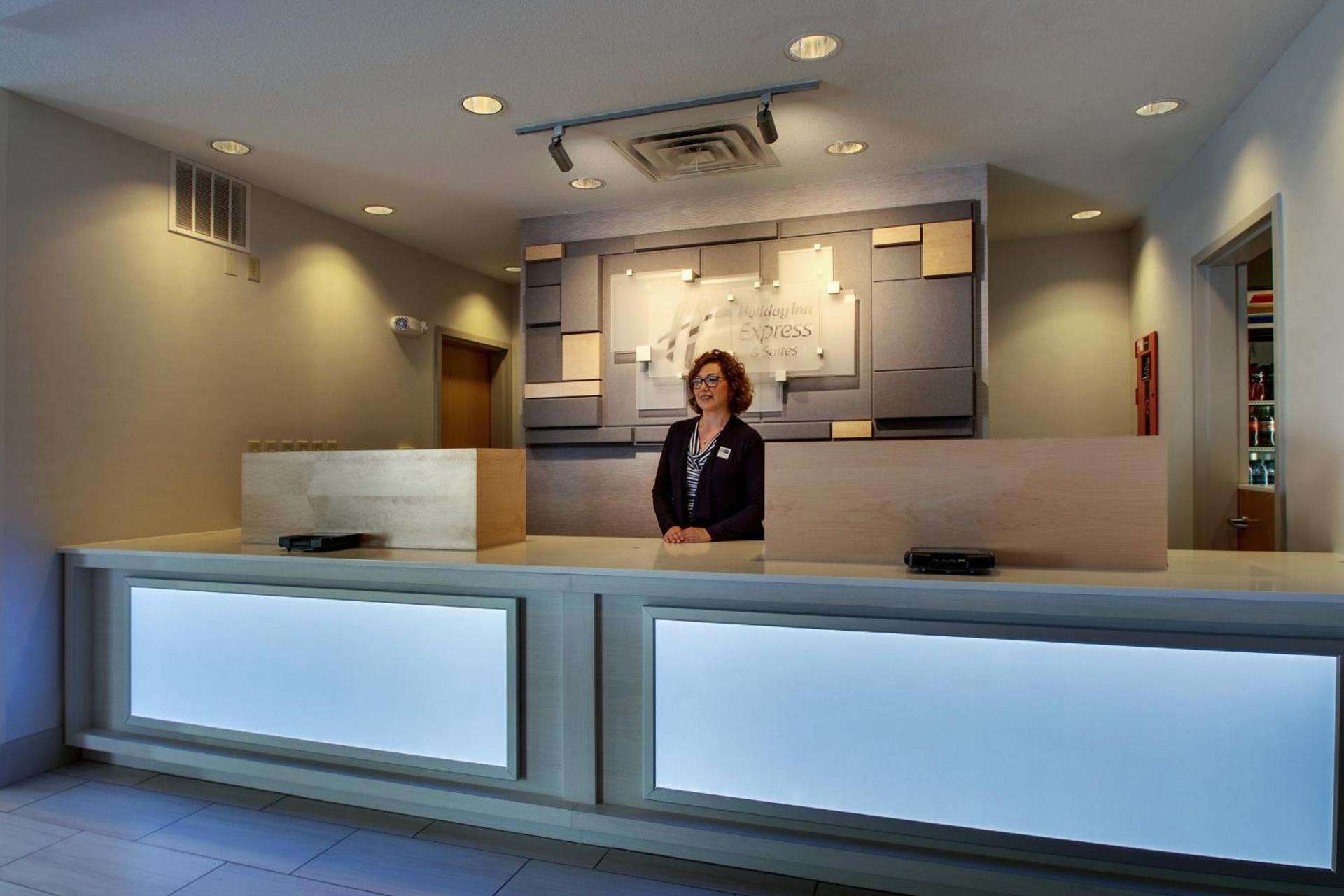 Holiday Inn Express Hotel & Suites Morris by IHG photo 8