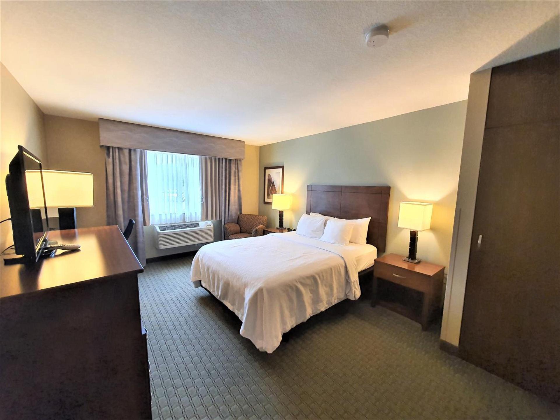 AmeriVu Inn and Suites - Chisago City photo 25