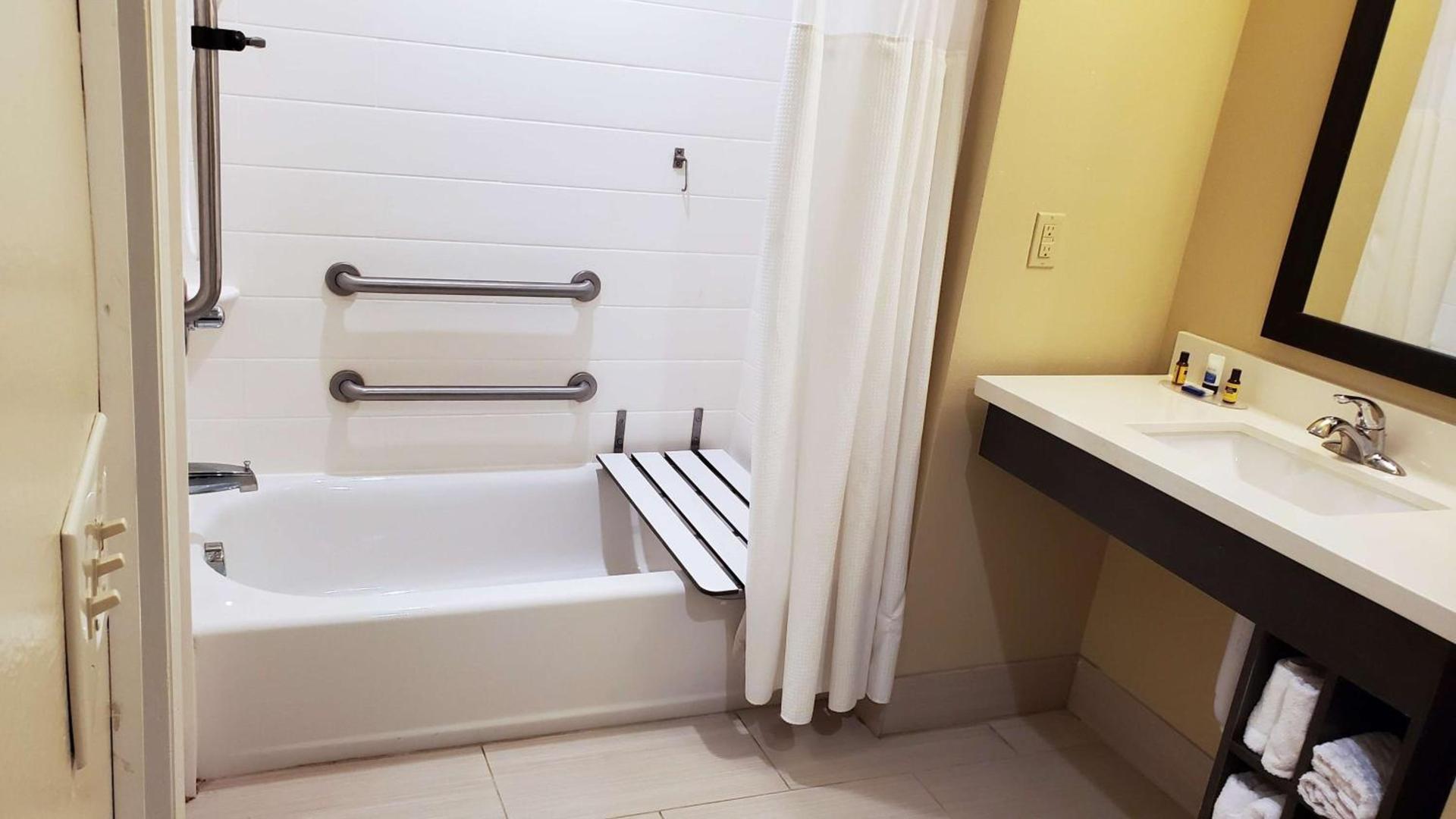 Best Western Plus New Orleans Airport Hotel photo 28