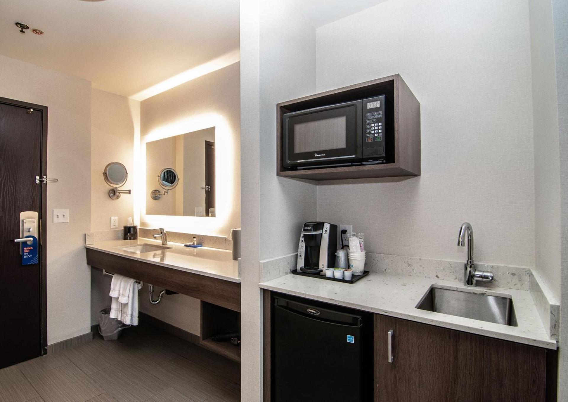 Holiday Inn Express Spokane-Downtown by IHG photo 55
