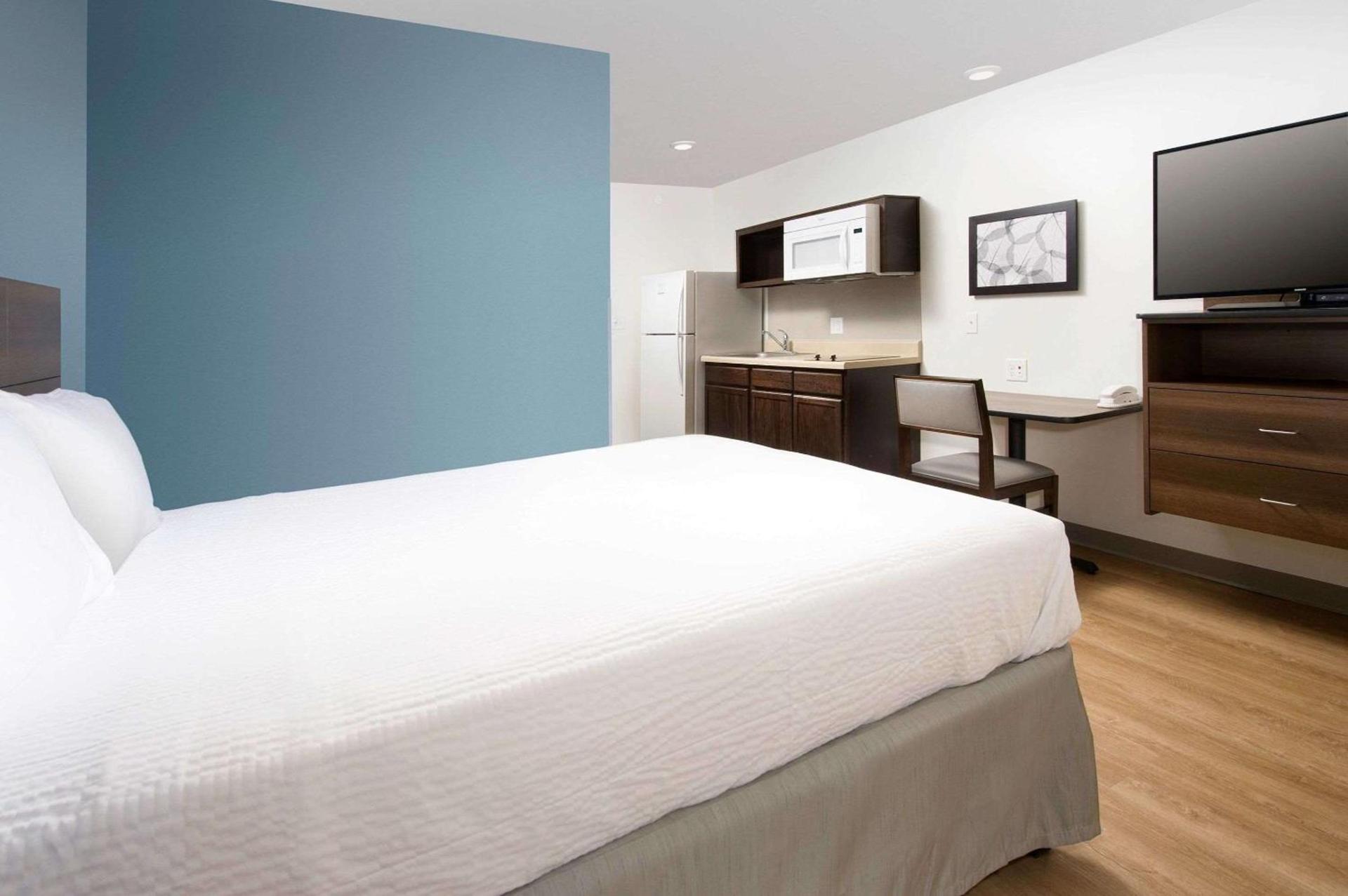 WoodSpring Suites Albuquerque photo 14