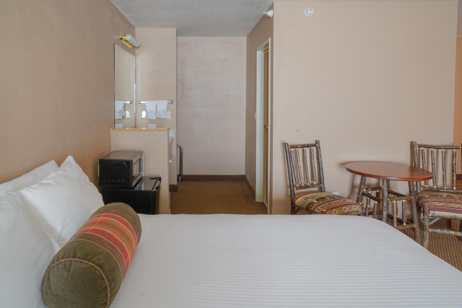 Whitewater Inn photo 12