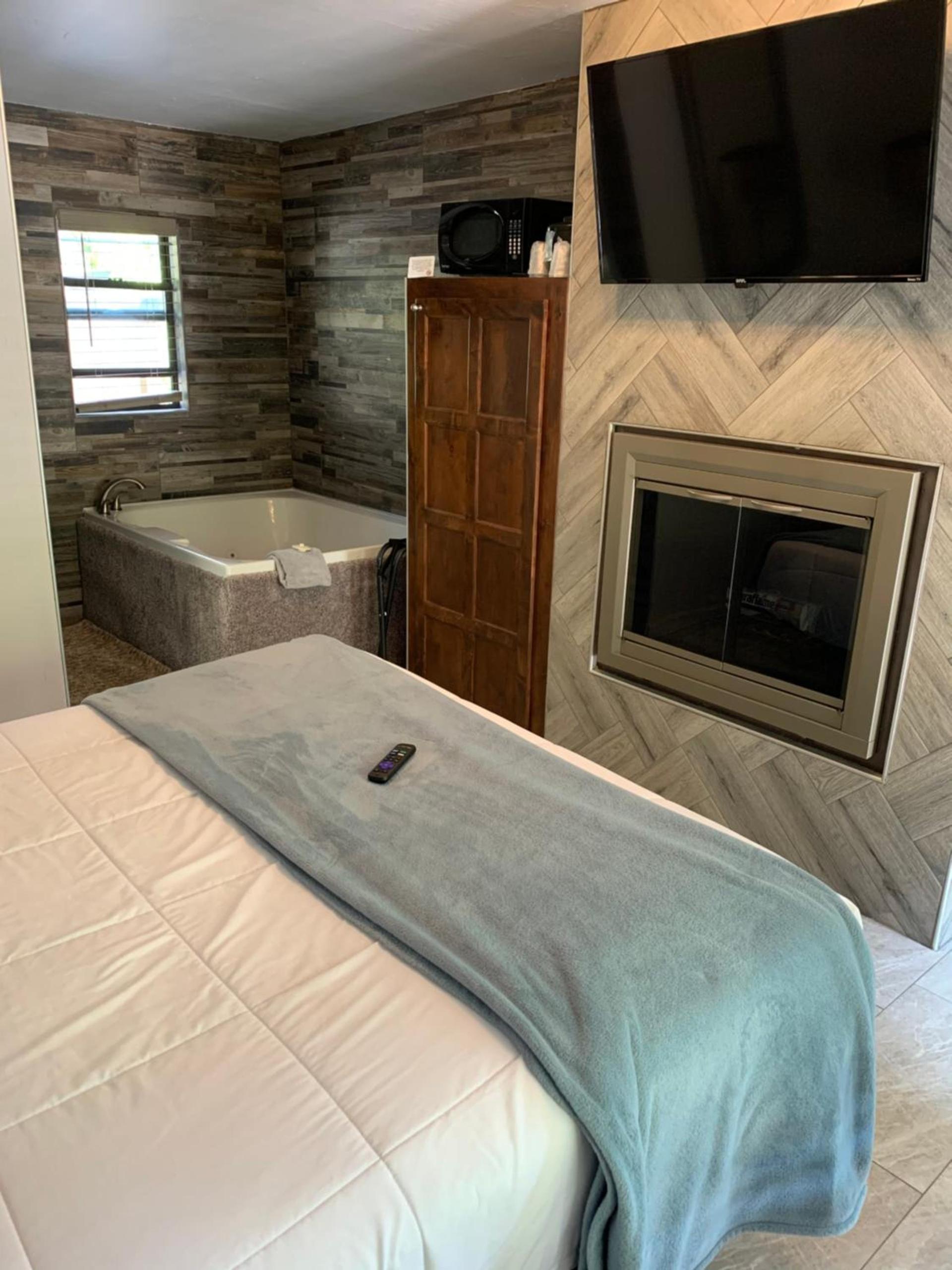Oak Creek Terrace Resort photo 25