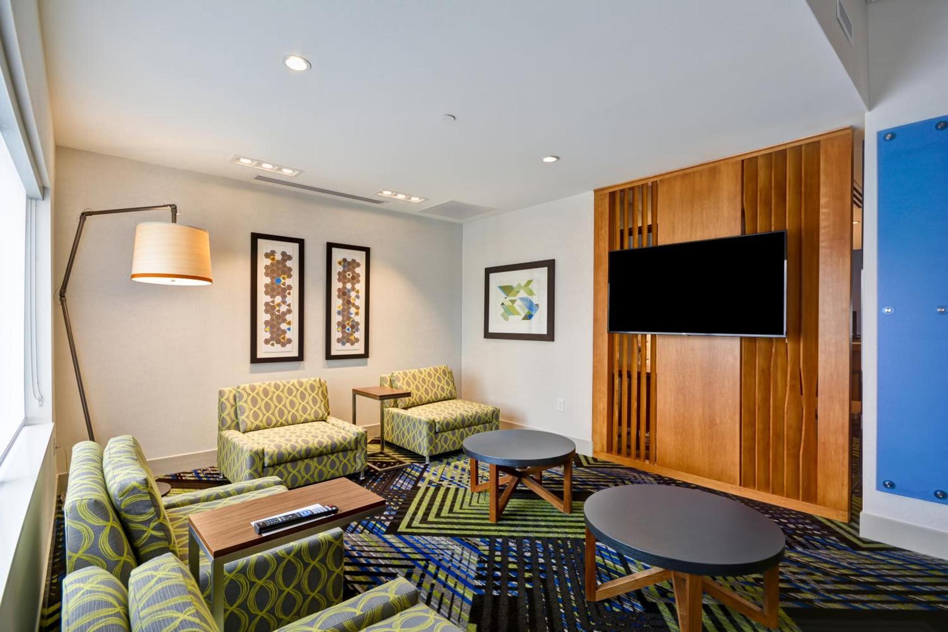 Holiday Inn Express - Evansville by IHG photo 20