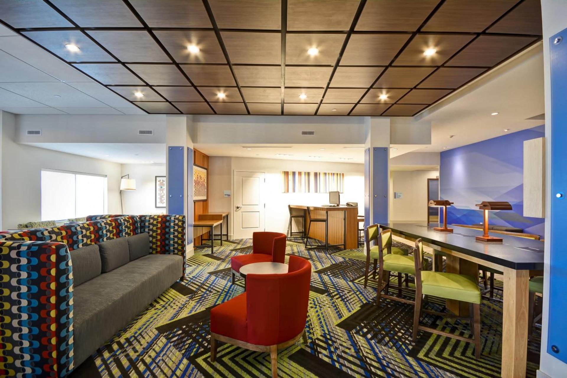 Holiday Inn Express - Evansville by IHG photo 18