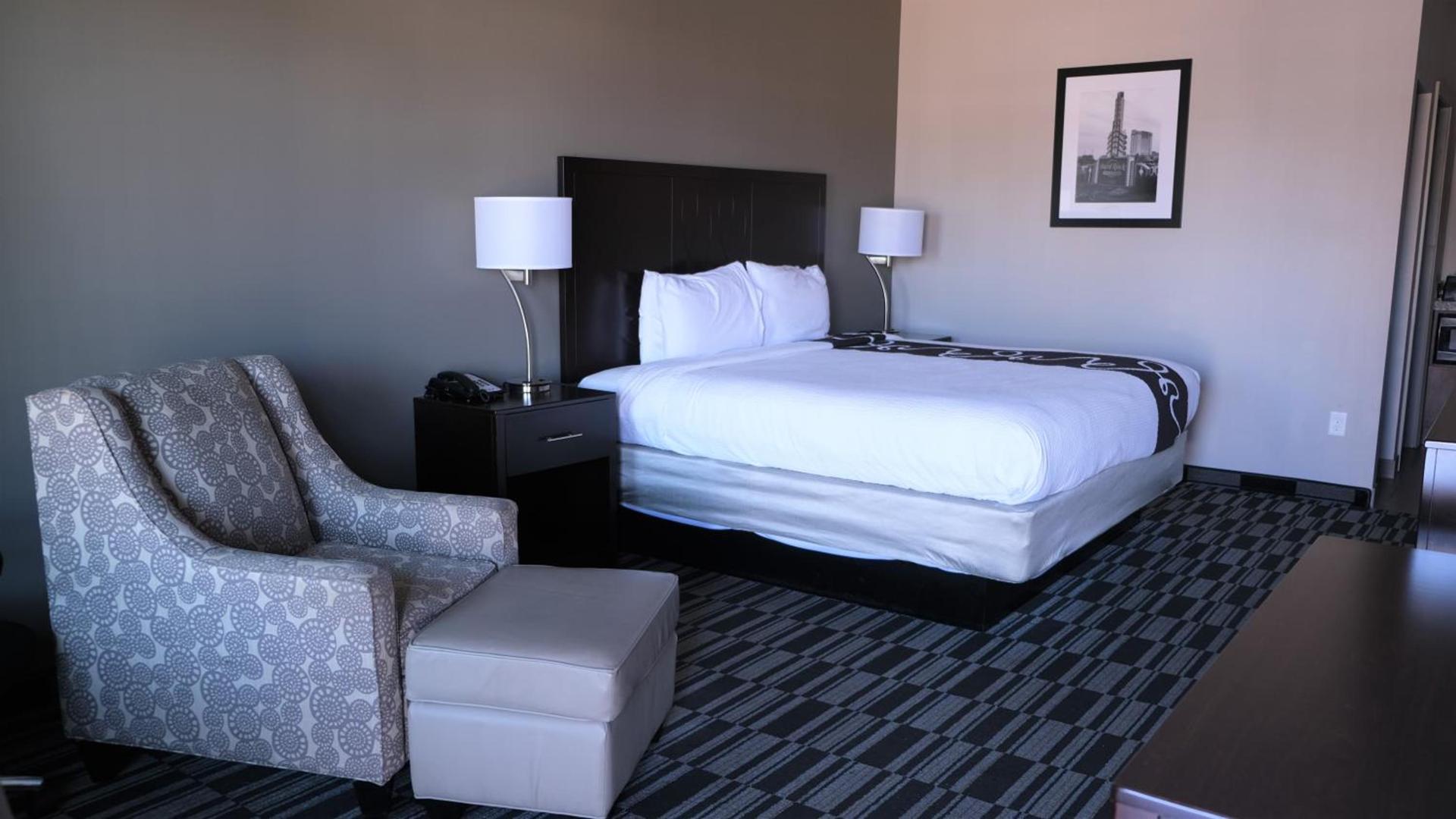 Catoosa Inn & Suites photo 3
