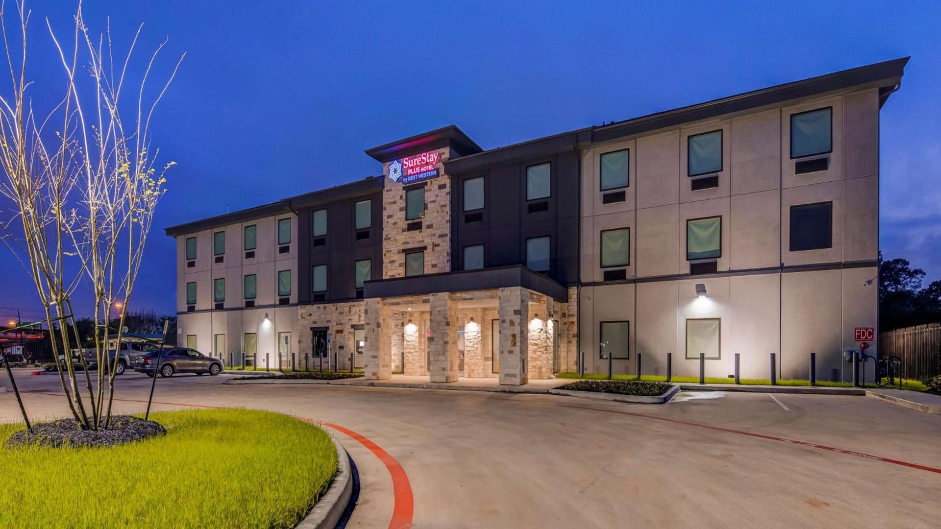 SureStay Plus Hotel by Best Western Humble photo 24
