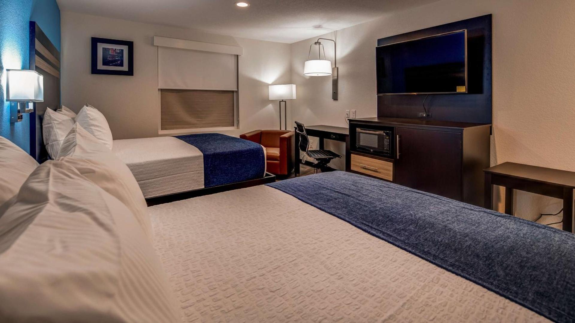 SureStay Plus Hotel by Best Western Humble photo 11