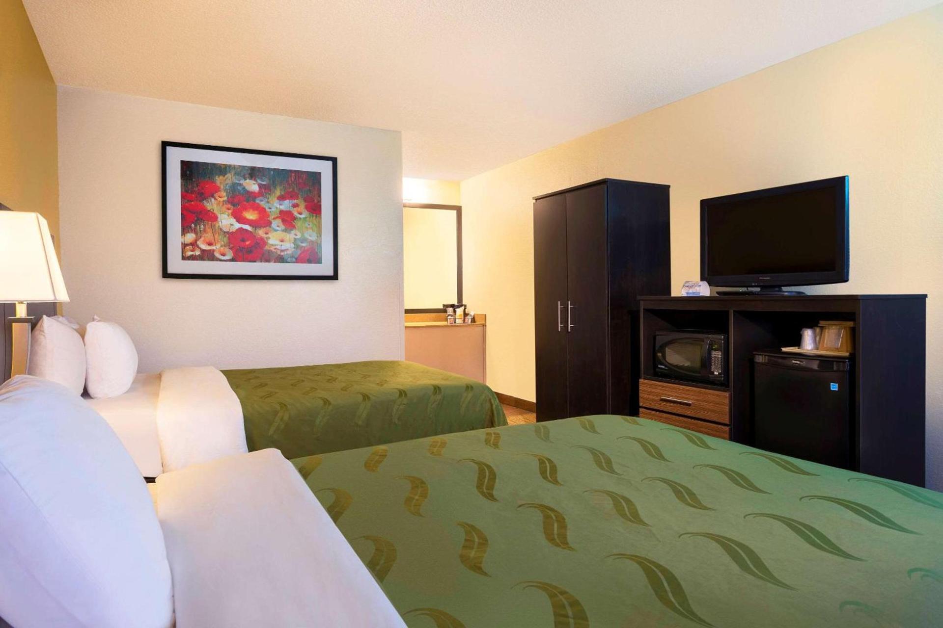 Quality Inn at Arlington Highlands photo 16