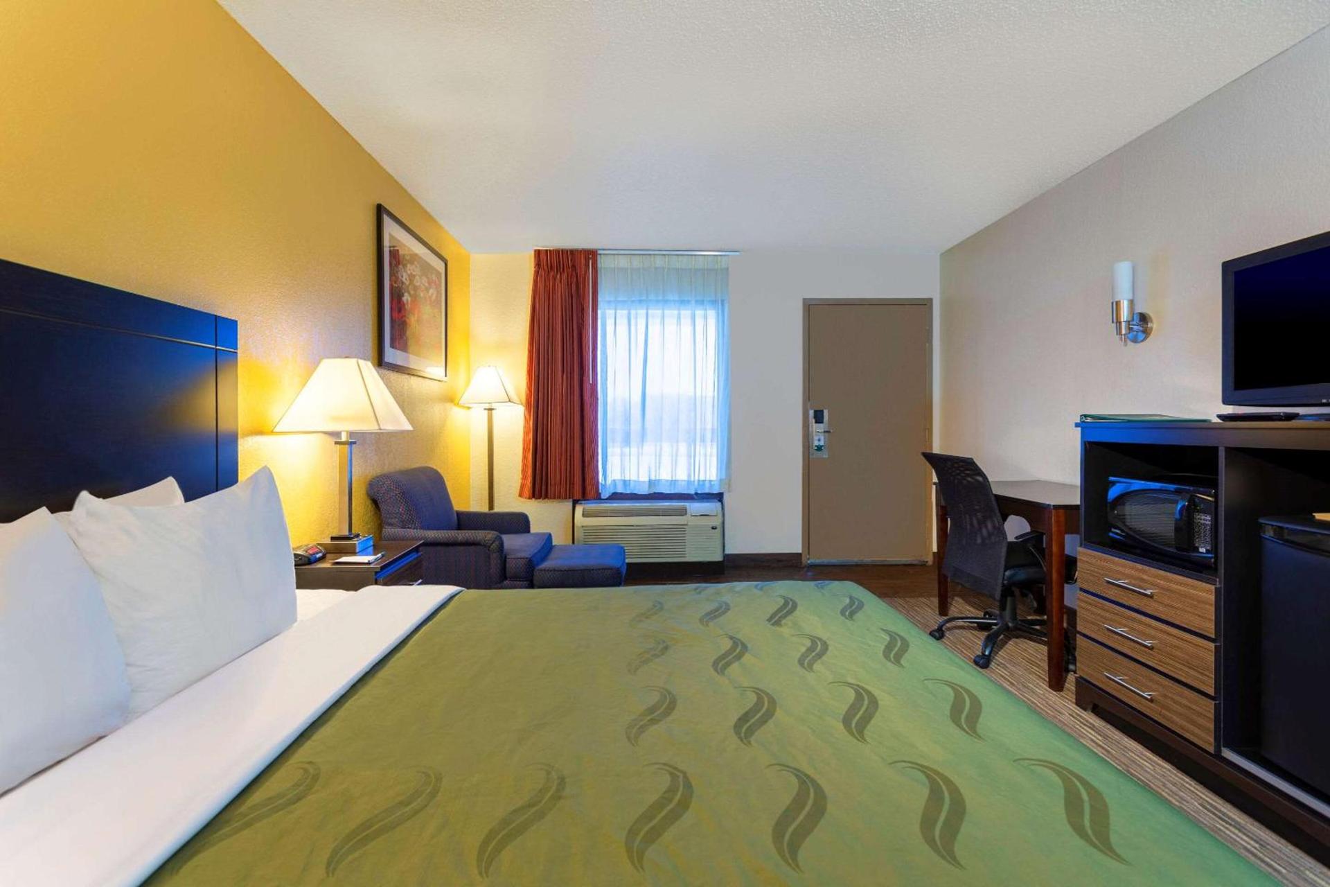 Quality Inn at Arlington Highlands photo 34