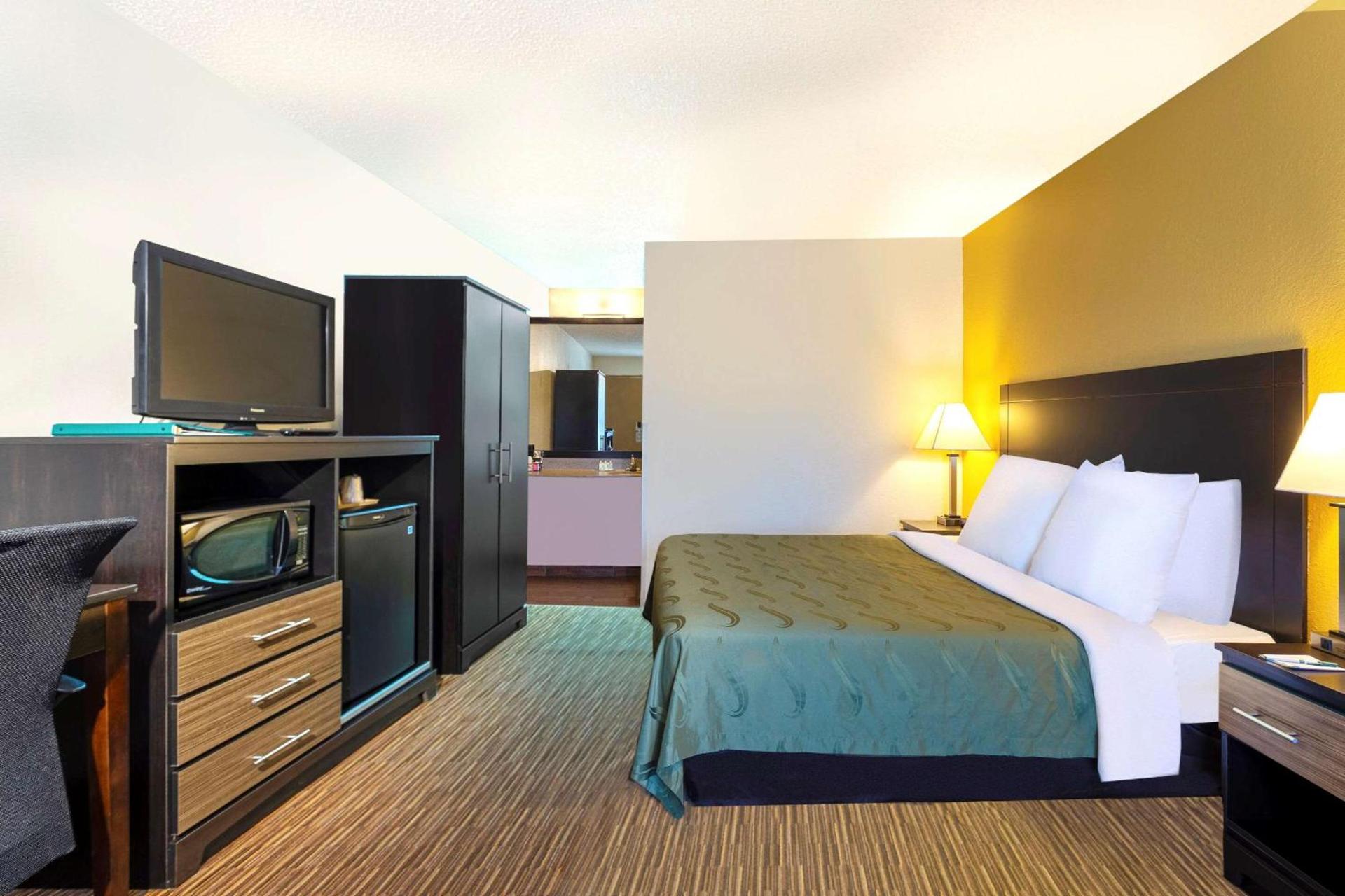 Quality Inn at Arlington Highlands photo 33