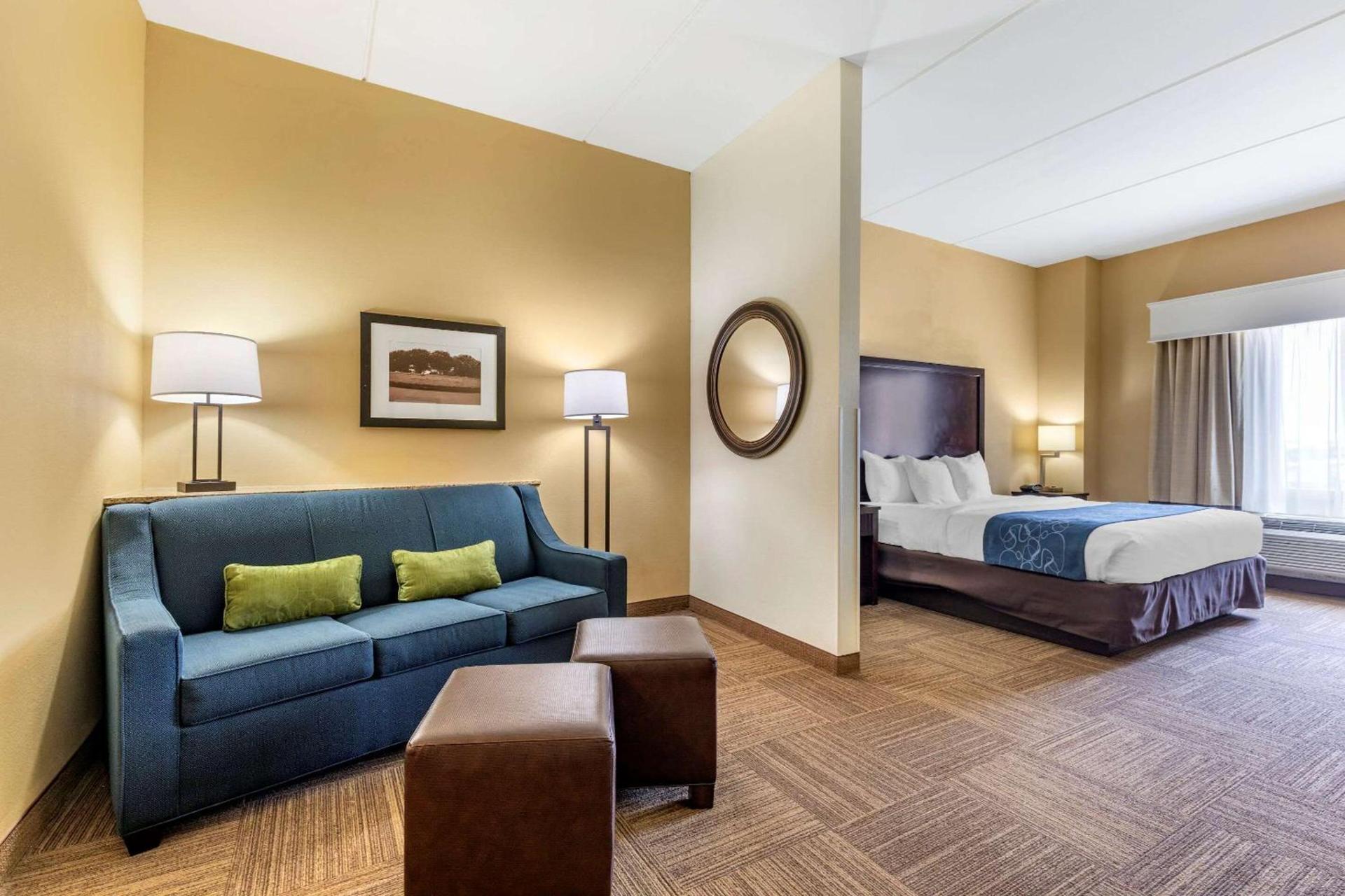 Comfort Suites Frisco photo 14