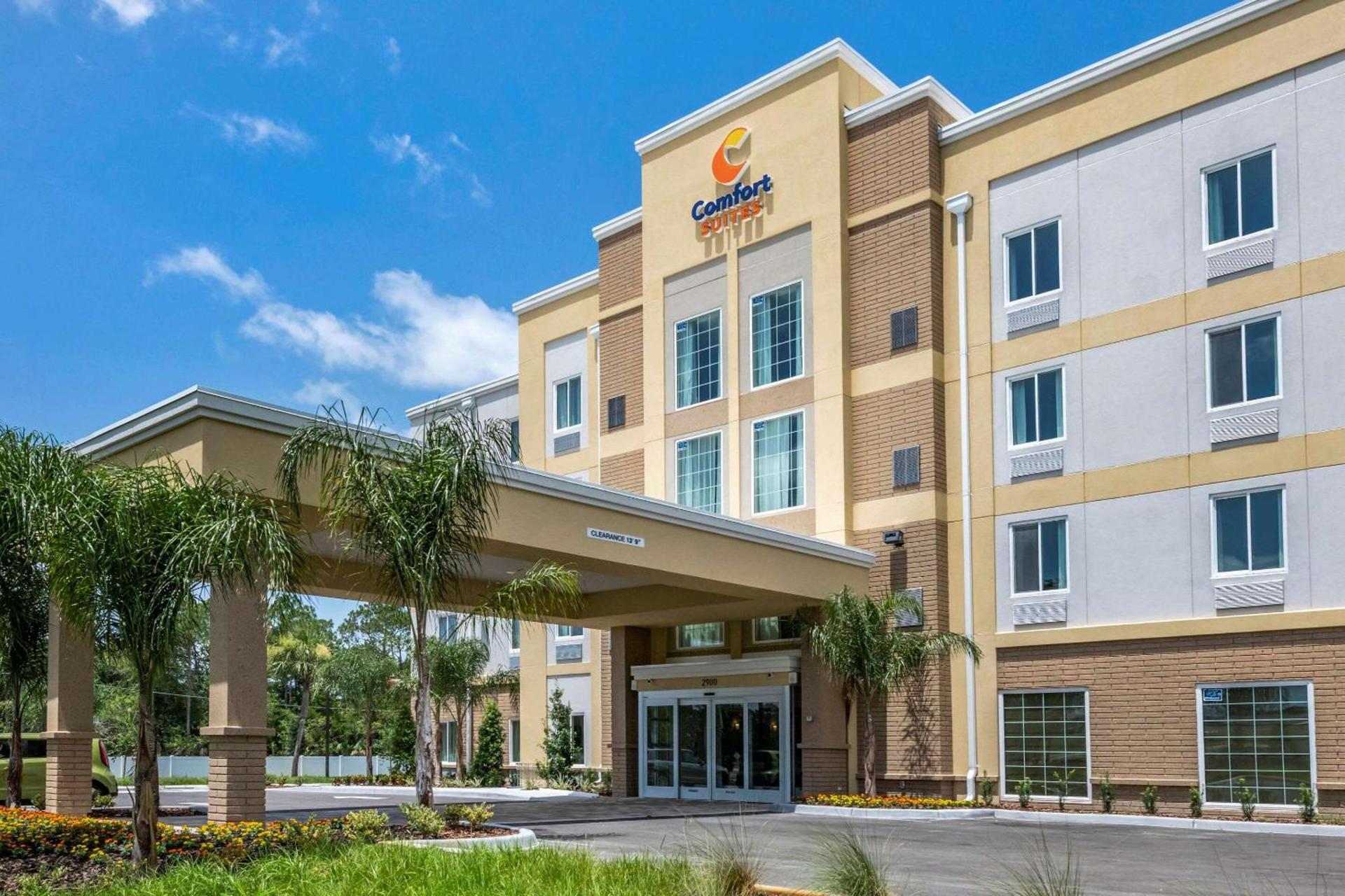 Comfort Suites Daytona Beach-Speedway photo 1