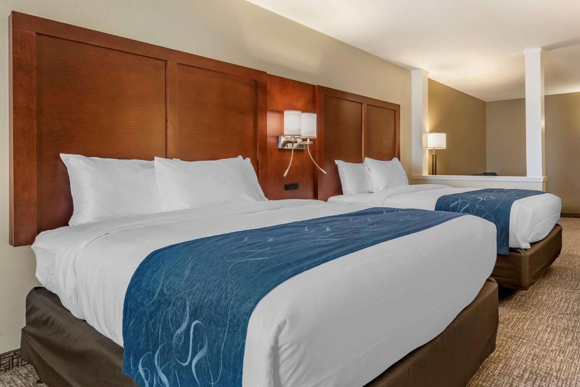 Comfort Suites Daytona Beach-Speedway photo 14