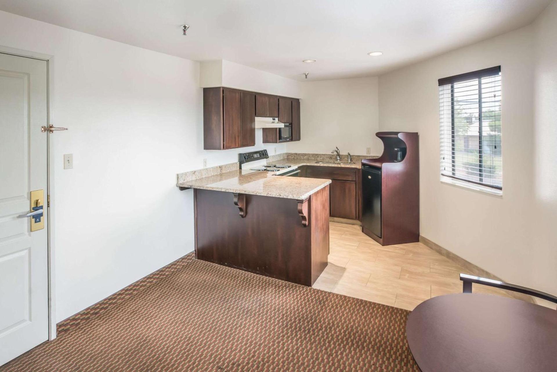 Clarion Inn Page - Lake Powell photo 9
