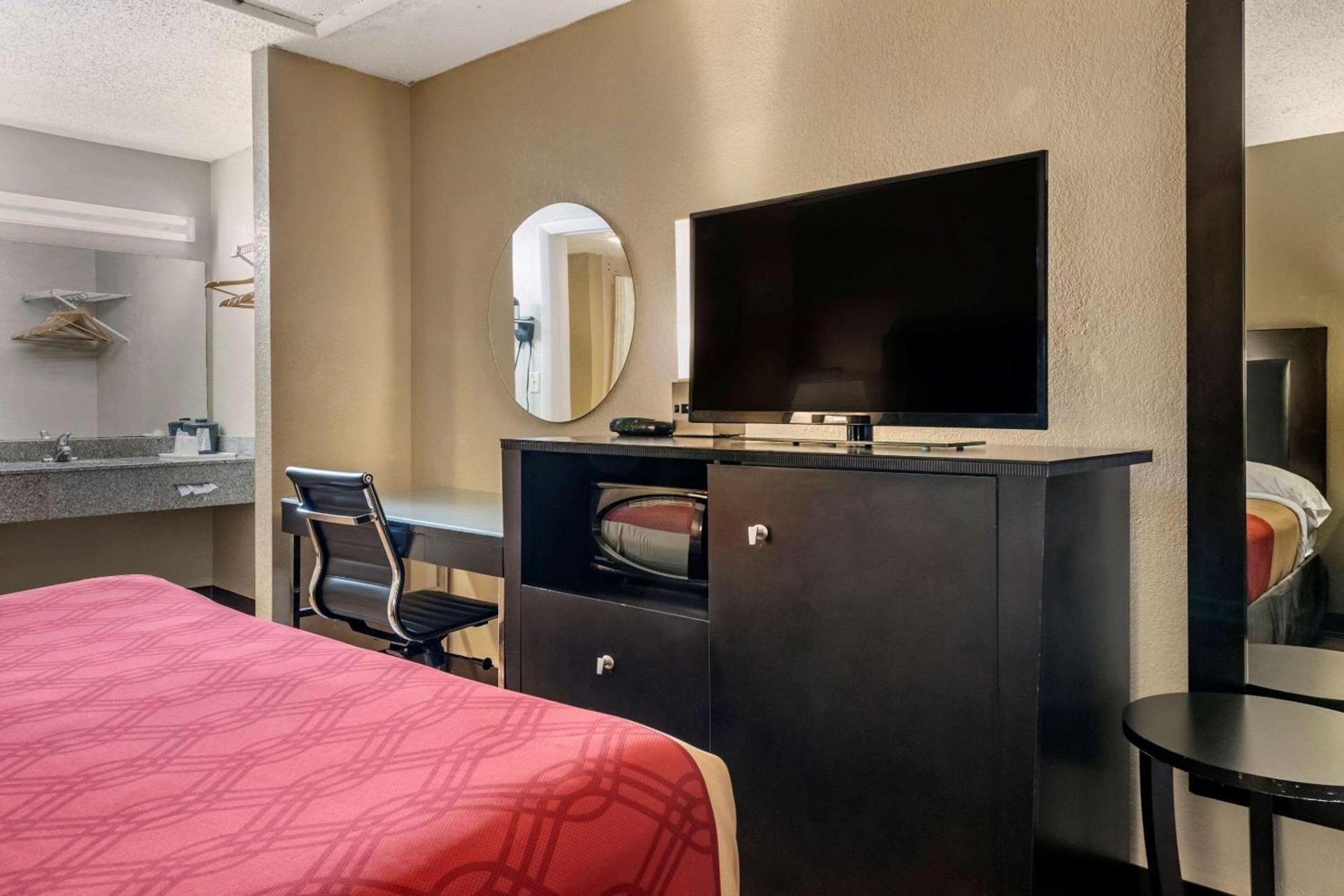 Econo Lodge Sebring photo 3