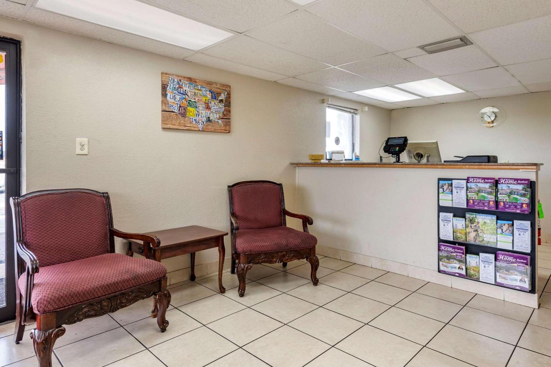Econo Lodge Sebring photo 5