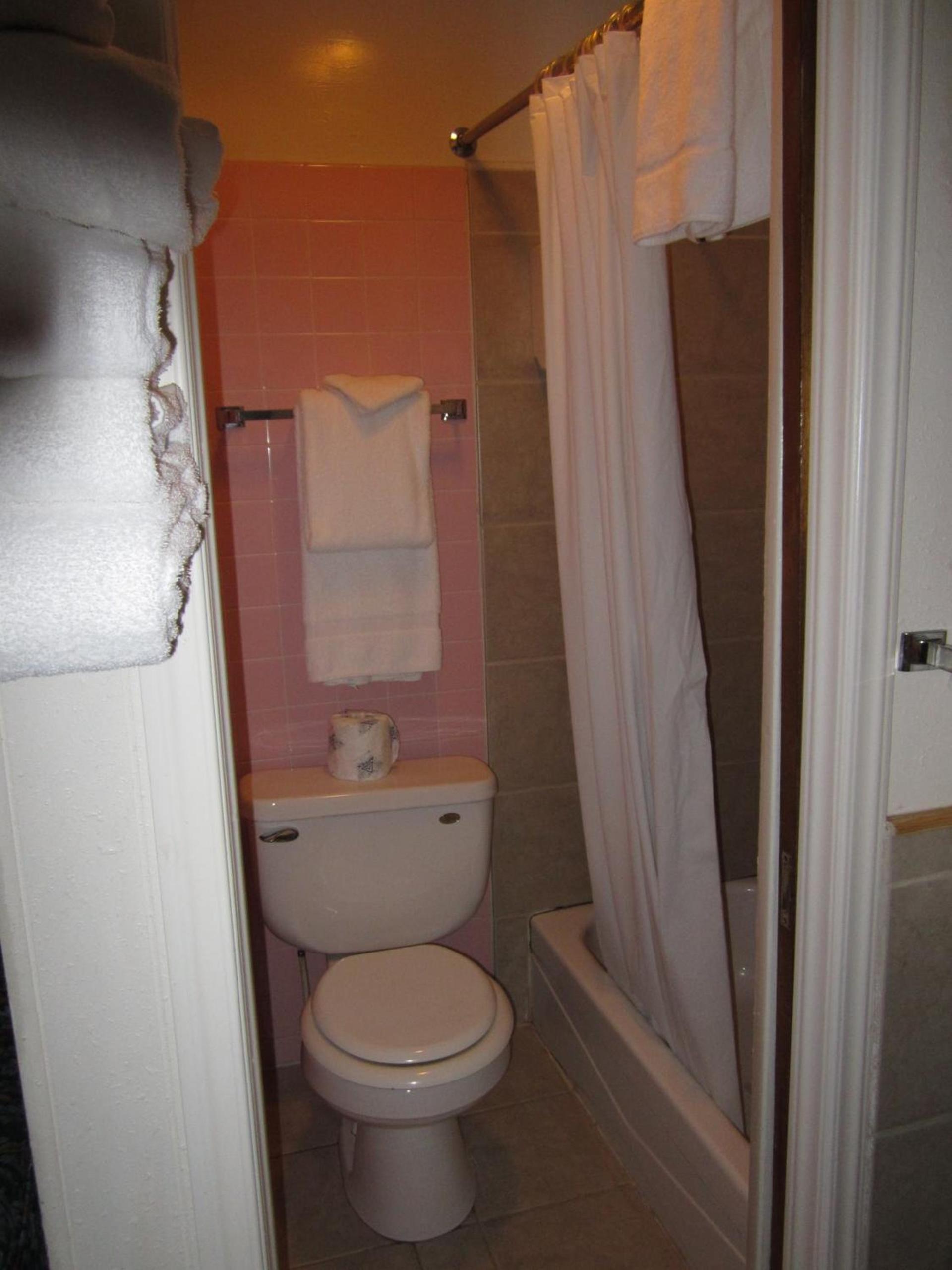Big Horn Motel photo 25