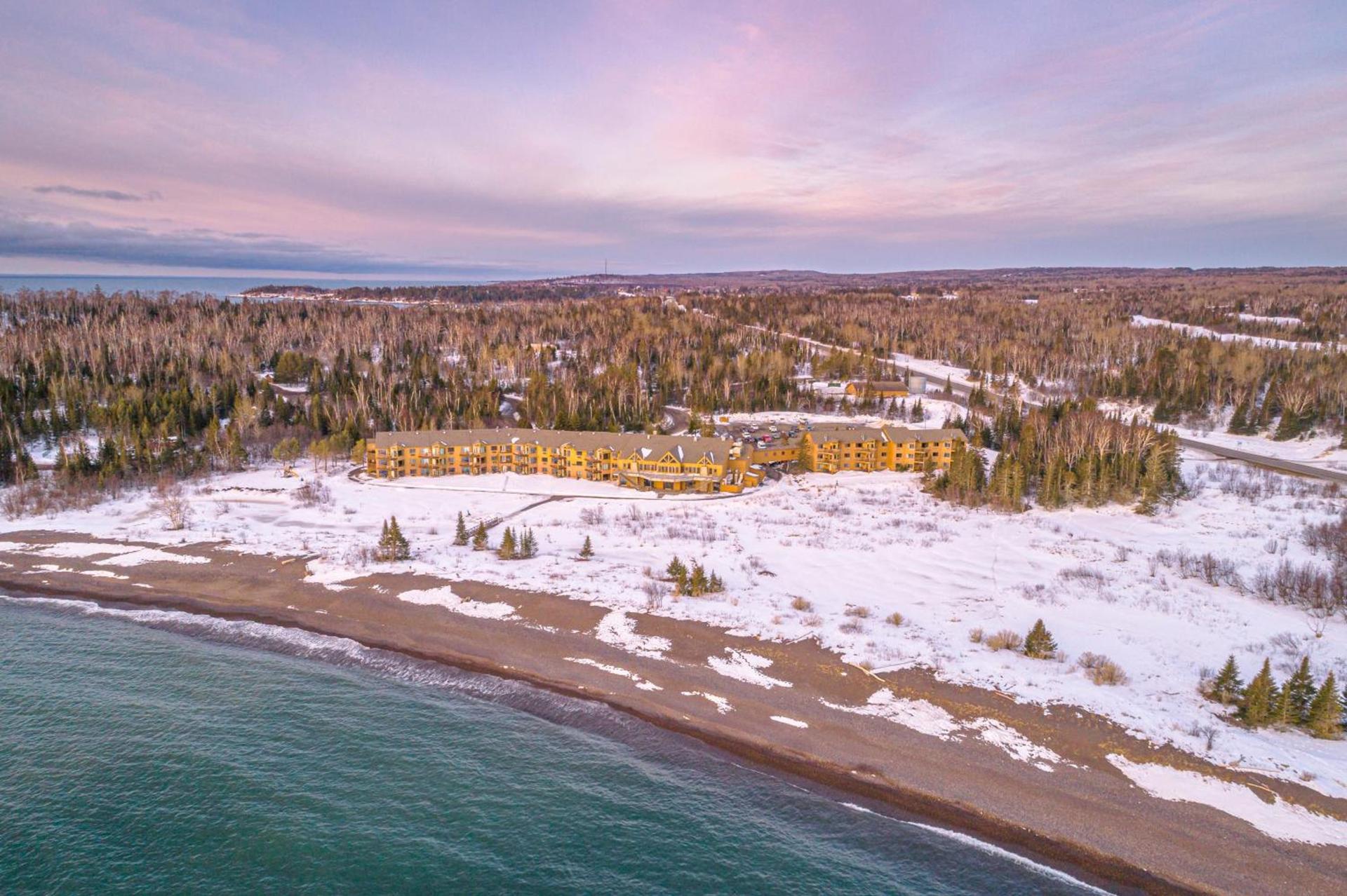 Superior Shores Resort photo 10