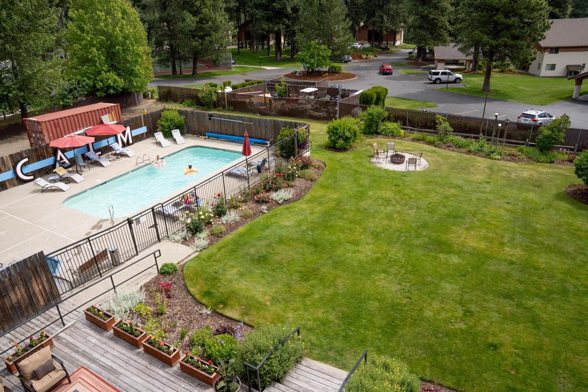 Blue Elk Inn photo 87