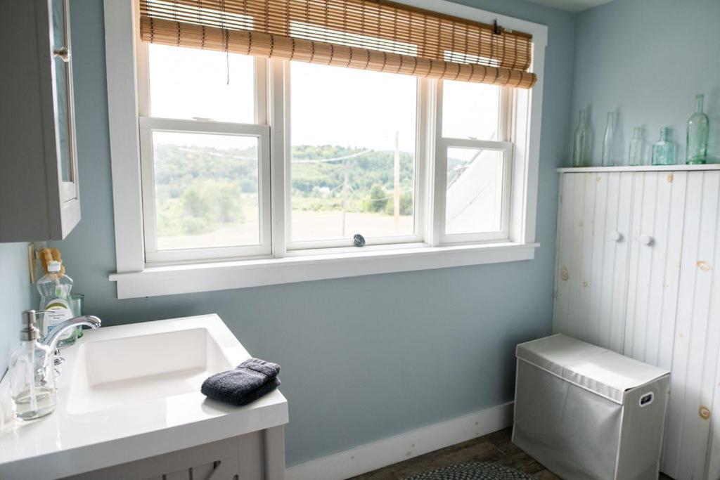Craftsbury Farmhouse photo 28