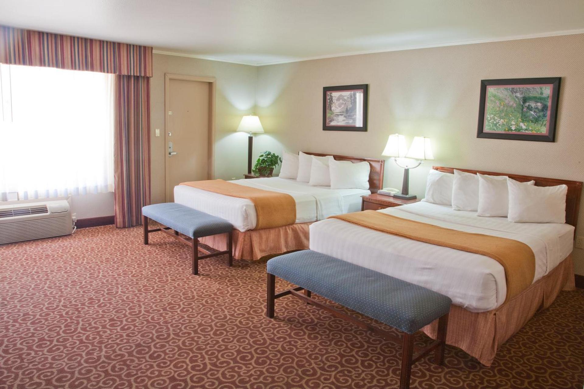 Red Arrow Inn & Suites, a Travelodge by Wyndham photo 2