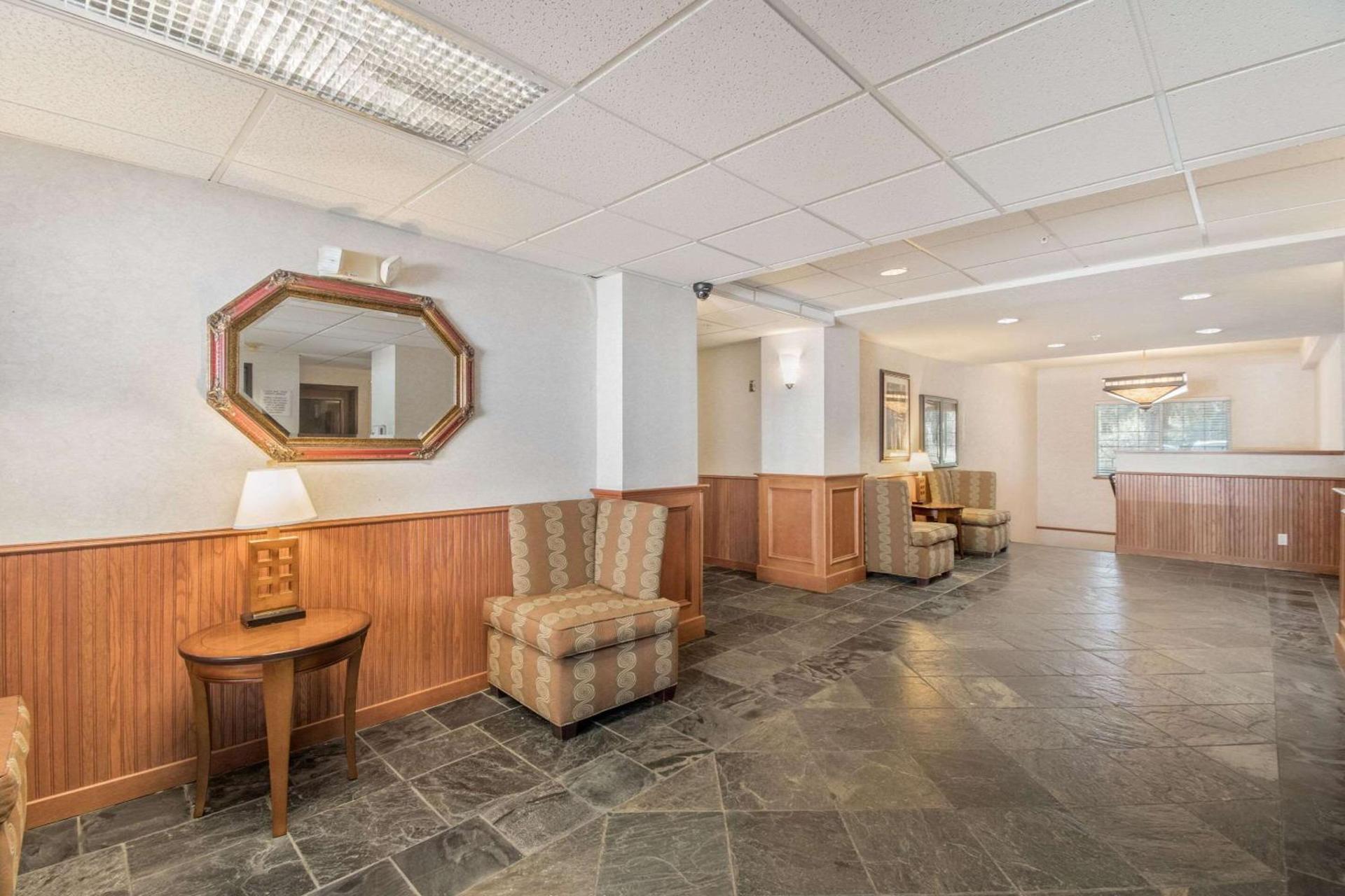 Quality Inn photo 5