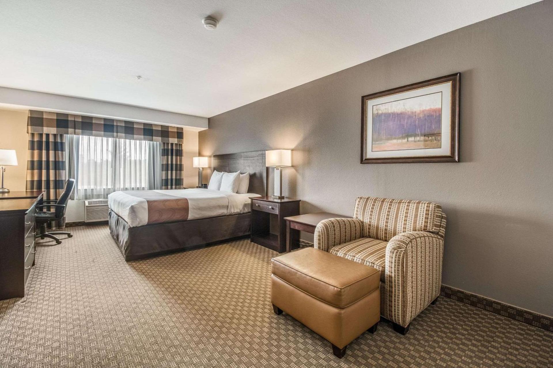 Quality Inn photo 8