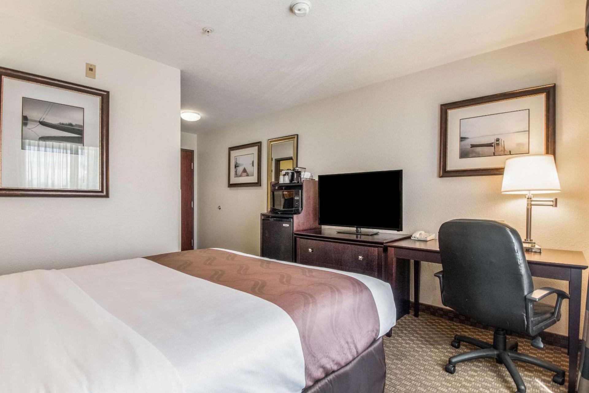 Quality Inn photo 40