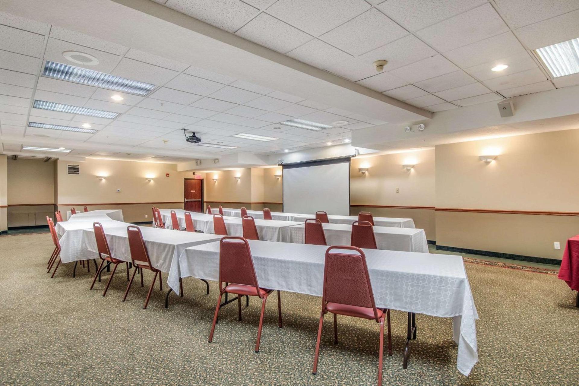 Quality Inn photo 50